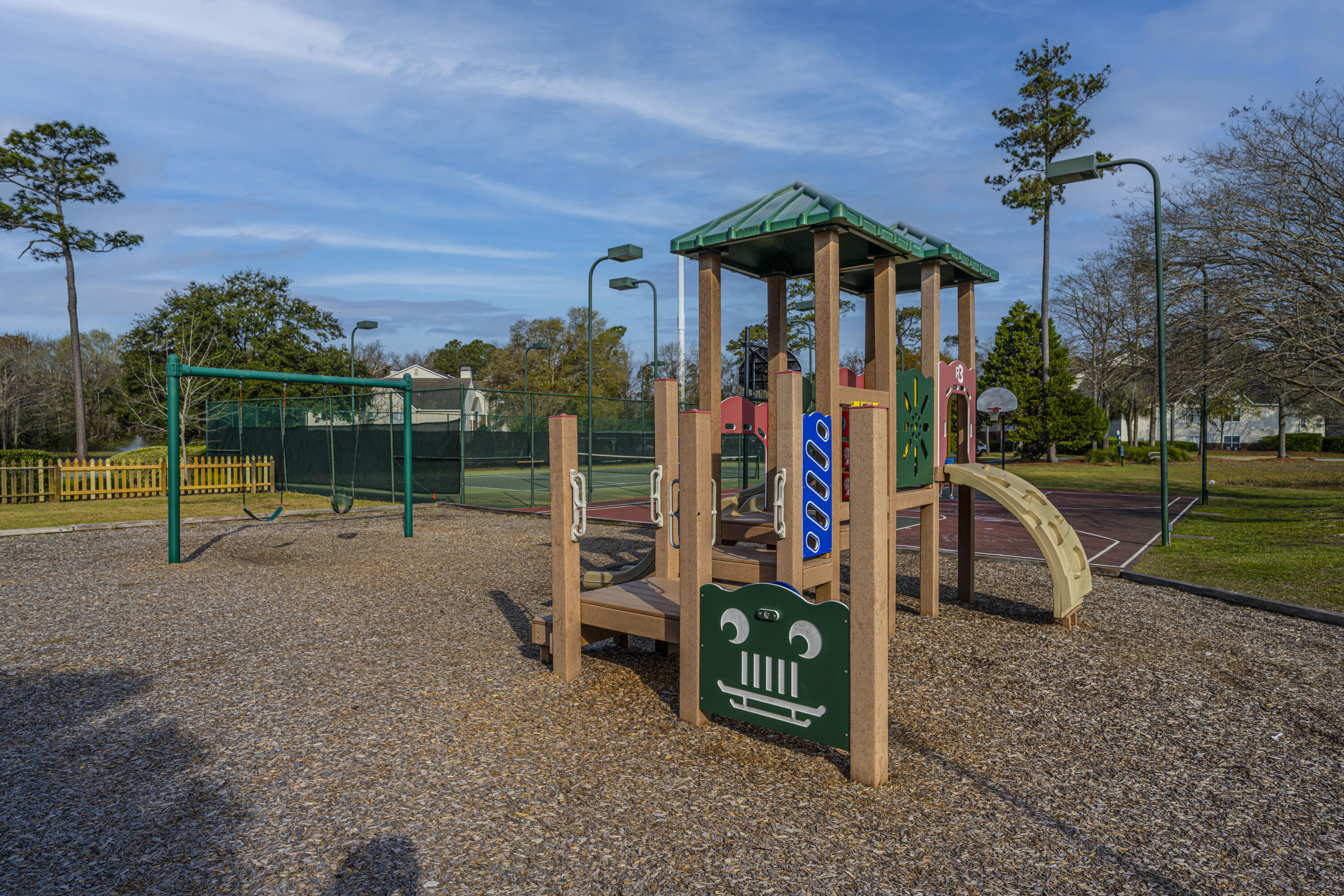 2011 N. Highway 17 # O Unit: 2200 O