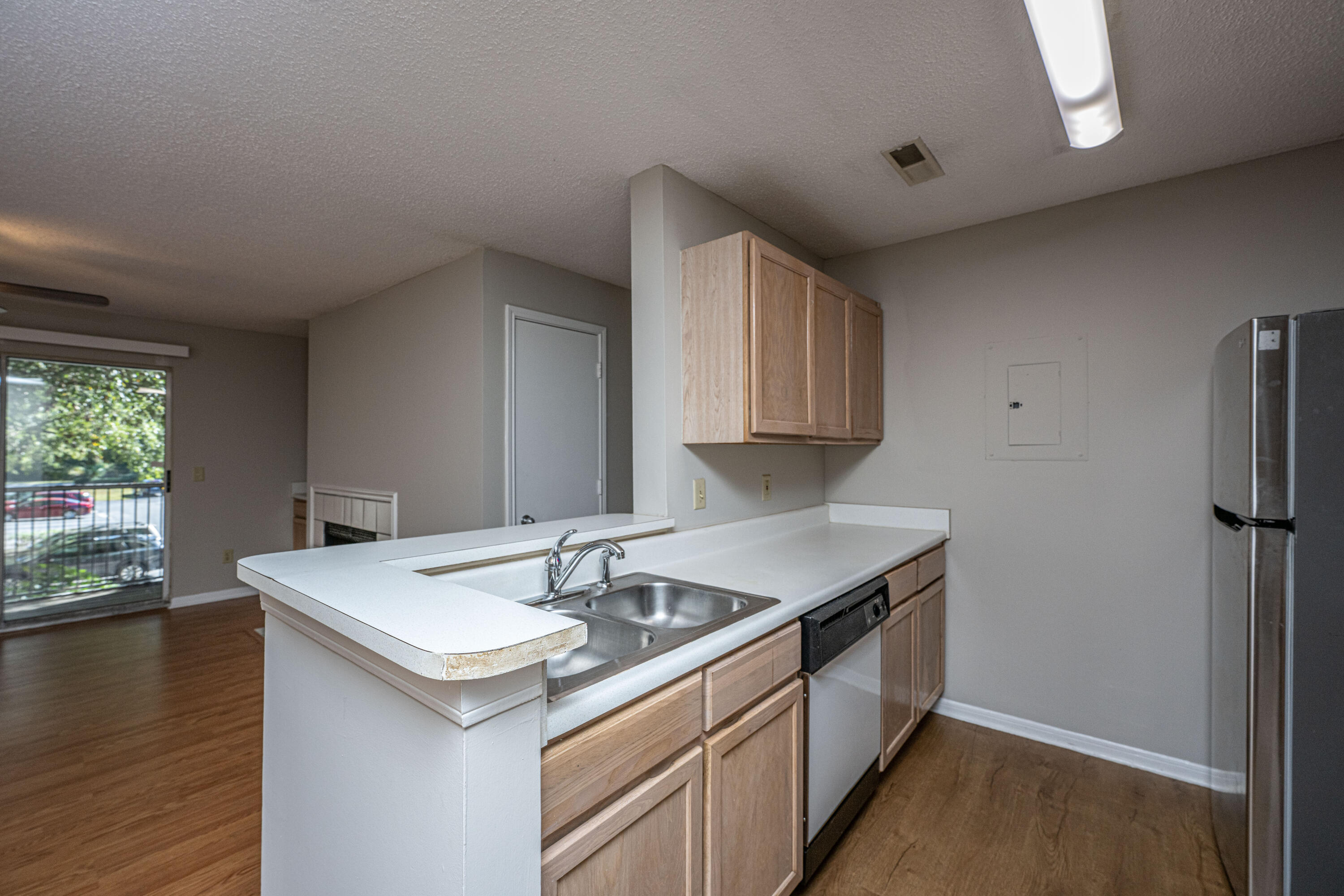 2011 N. Highway 17 # O Unit: 2200 O