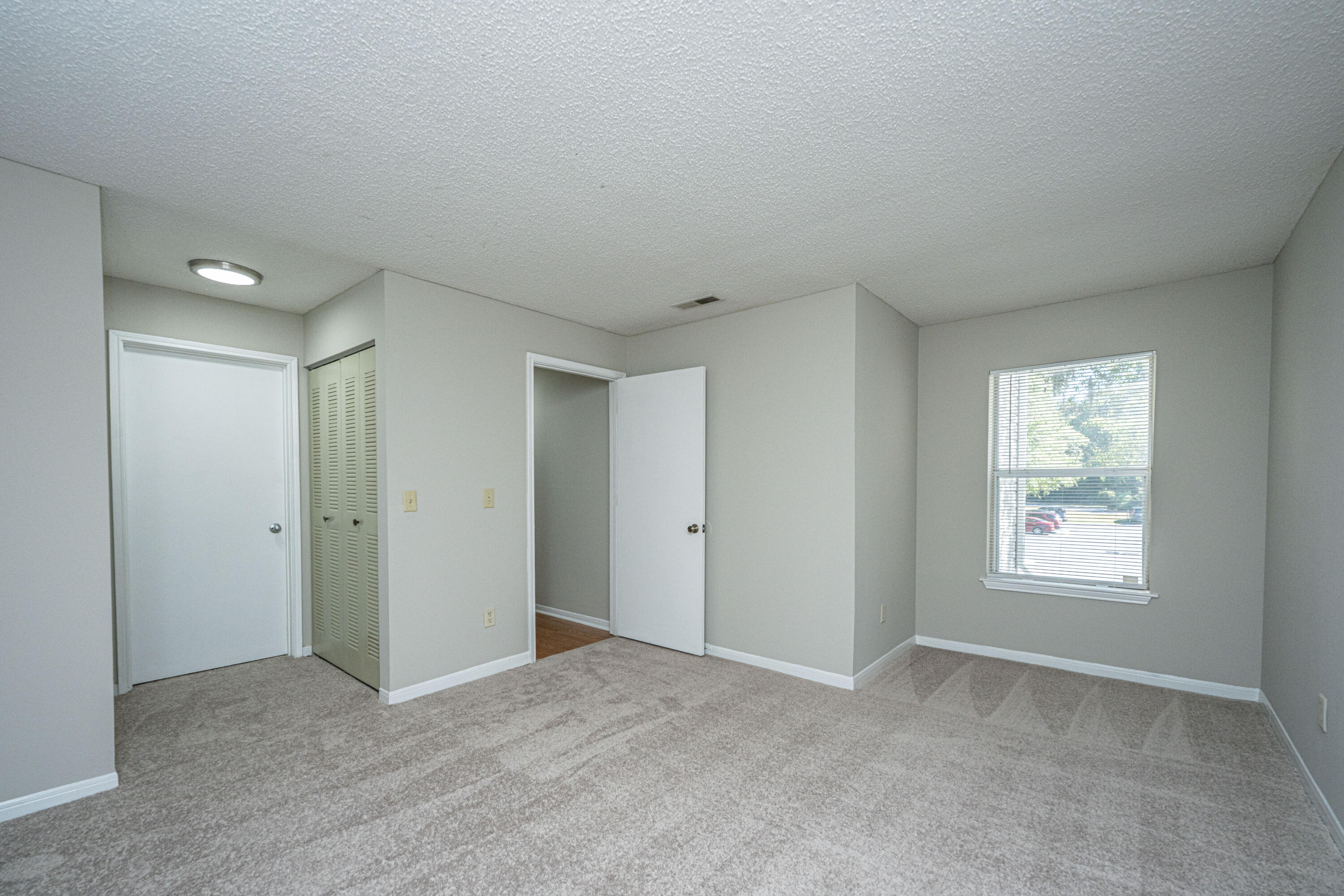 2011 N. Highway 17 # O Unit: 2200 O