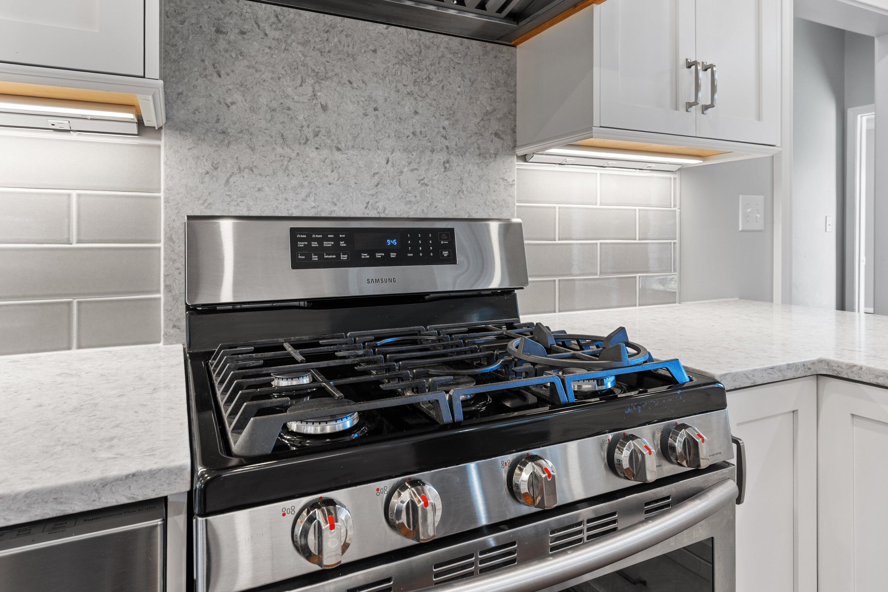 1594 Summit View Drive