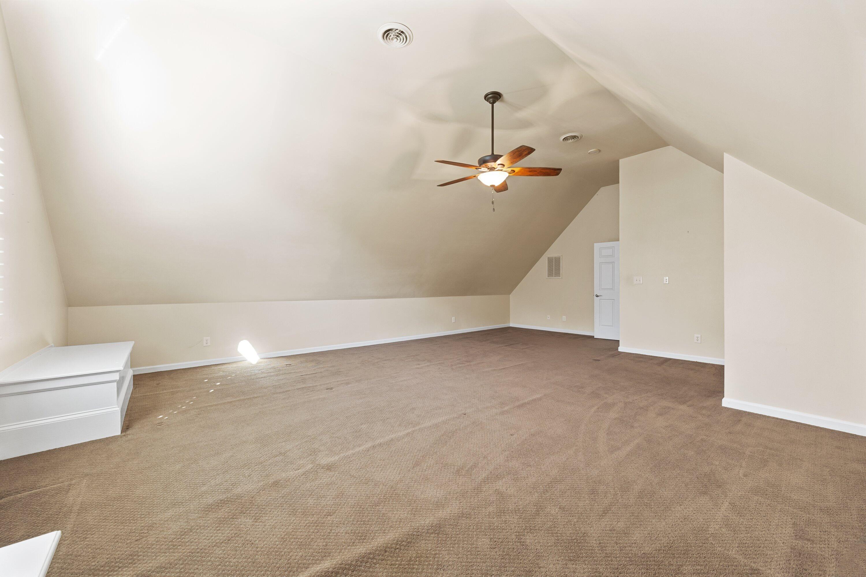 1594 Summit View Drive