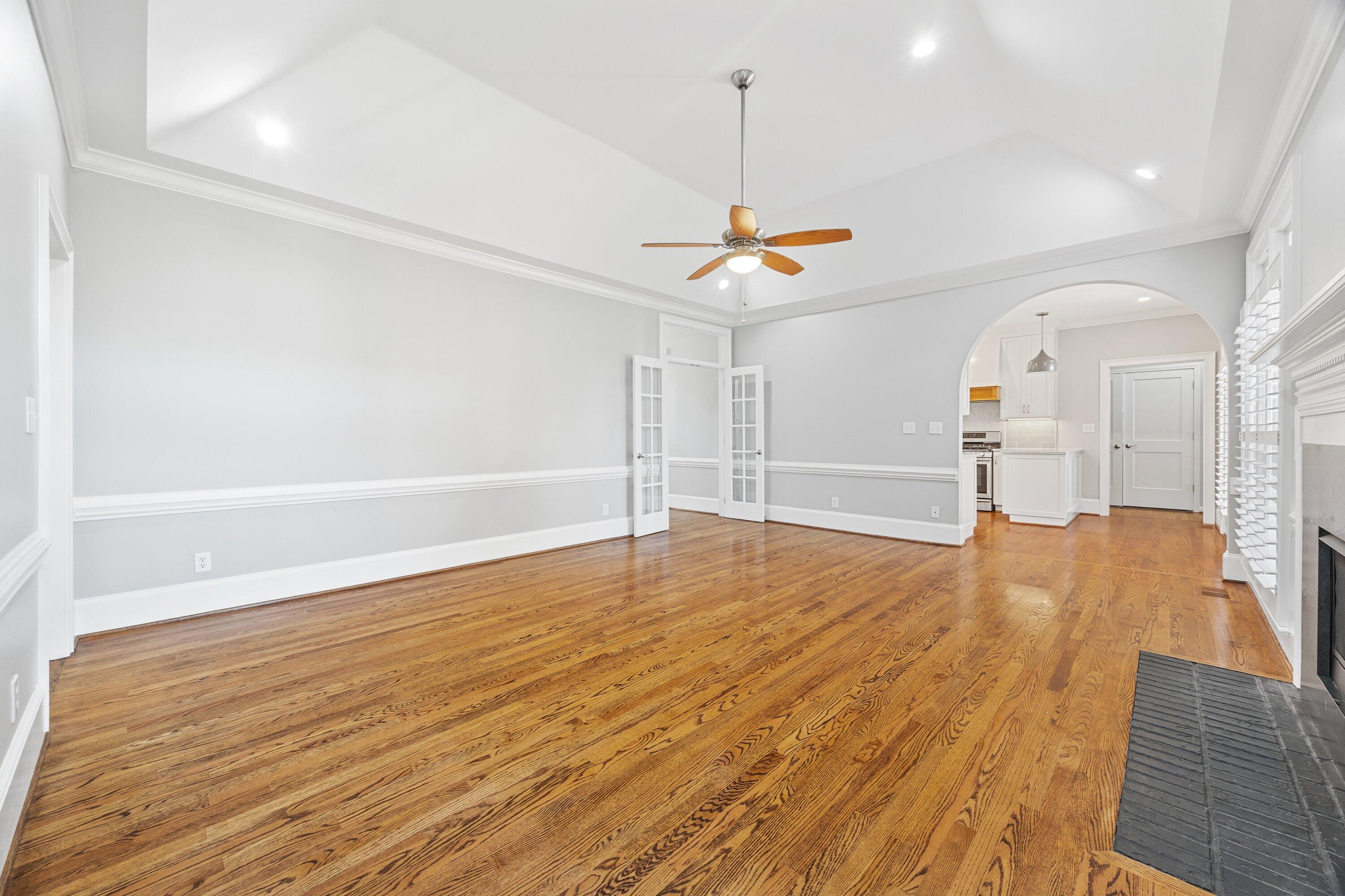 1594 Summit View Drive