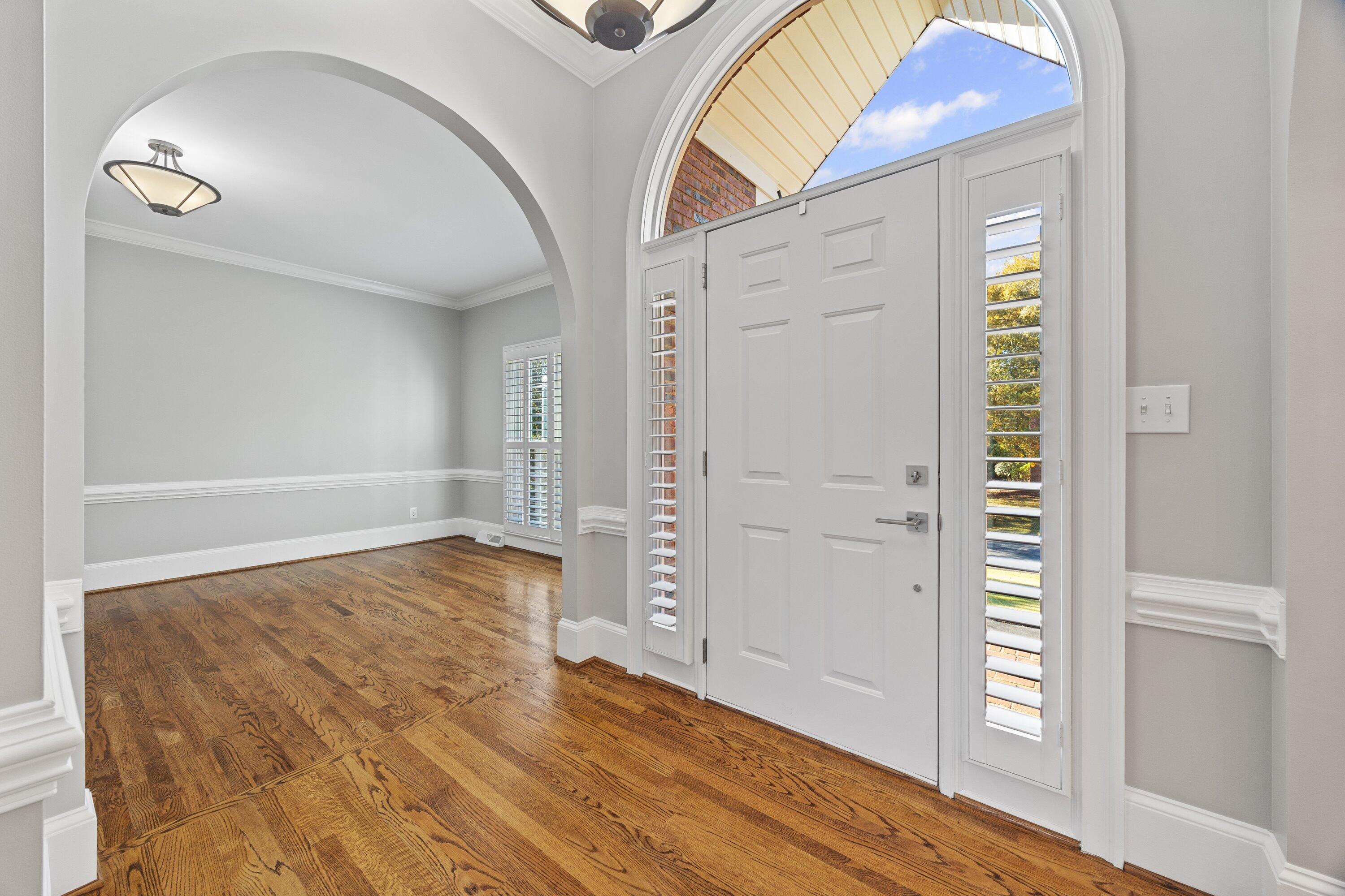 1594 Summit View Drive