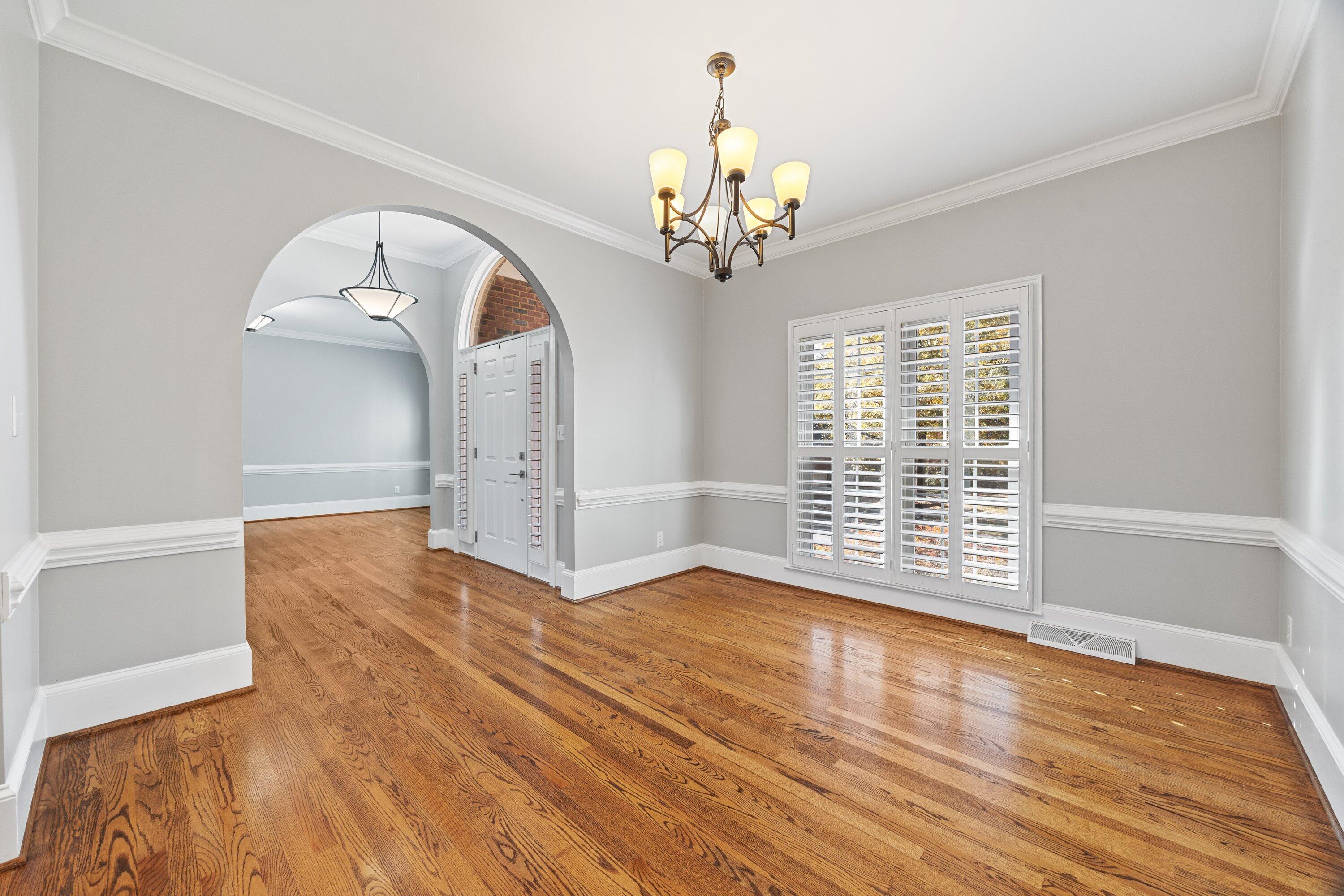 1594 Summit View Drive