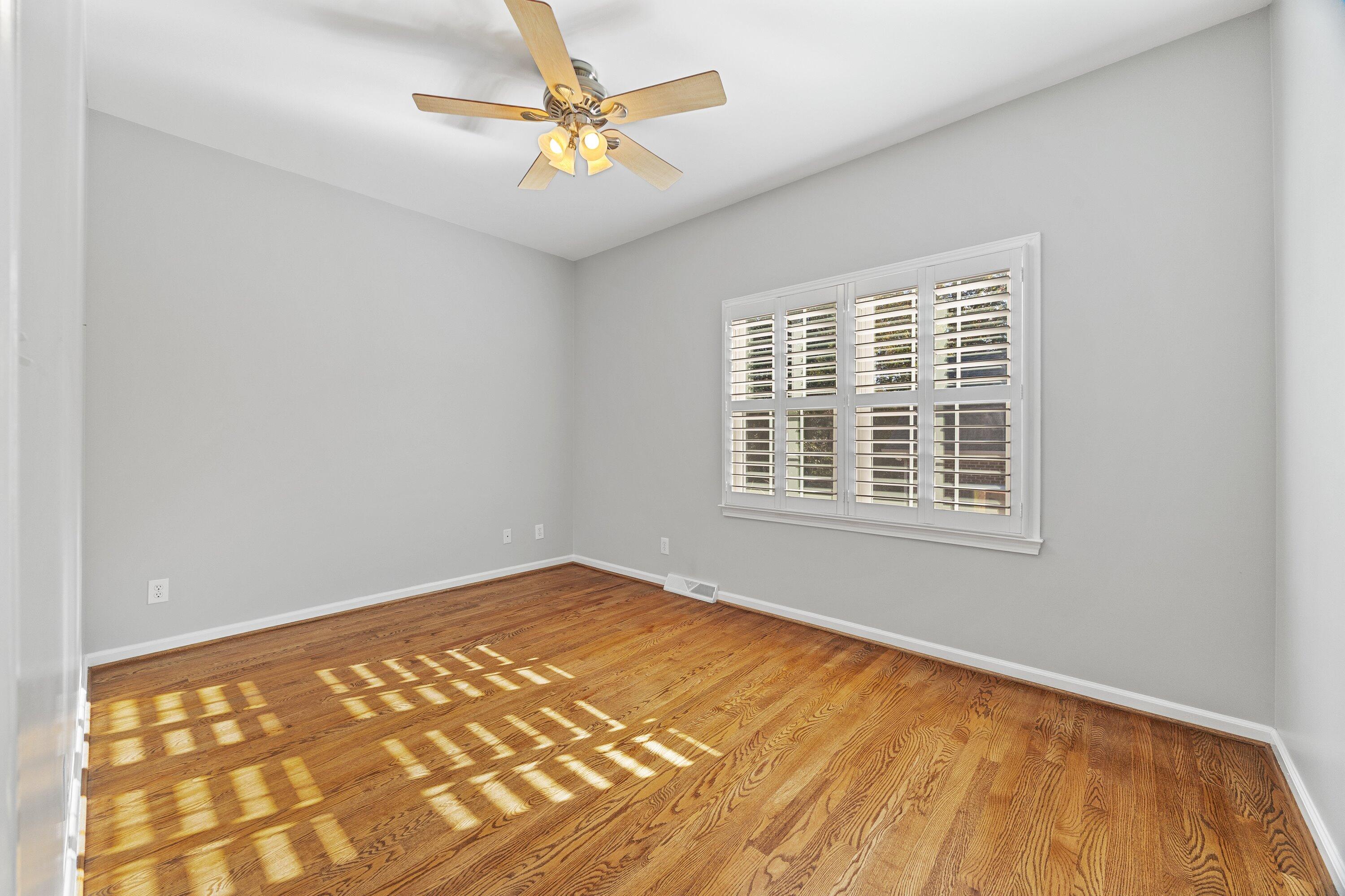 1594 Summit View Drive