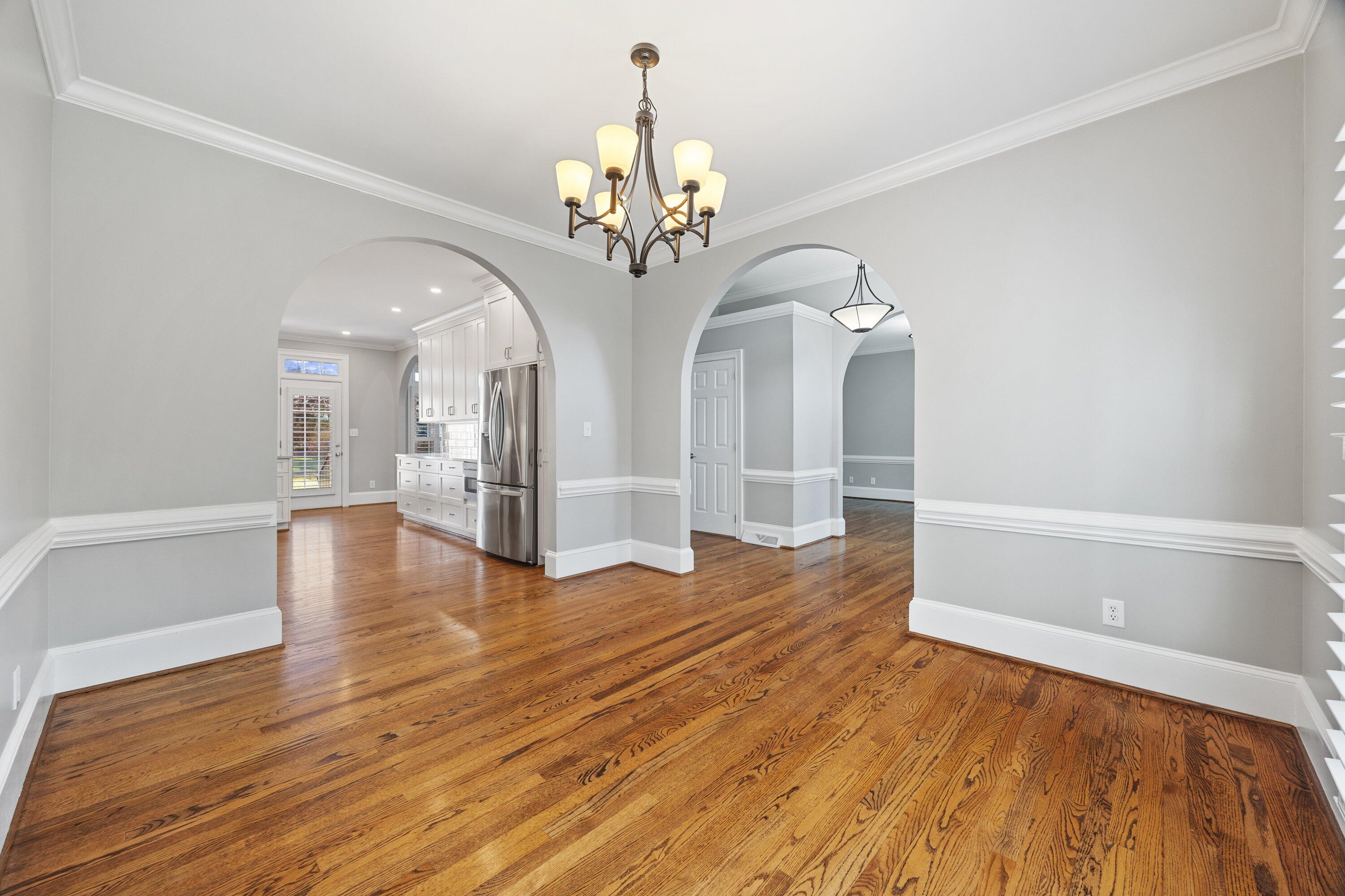 1594 Summit View Drive