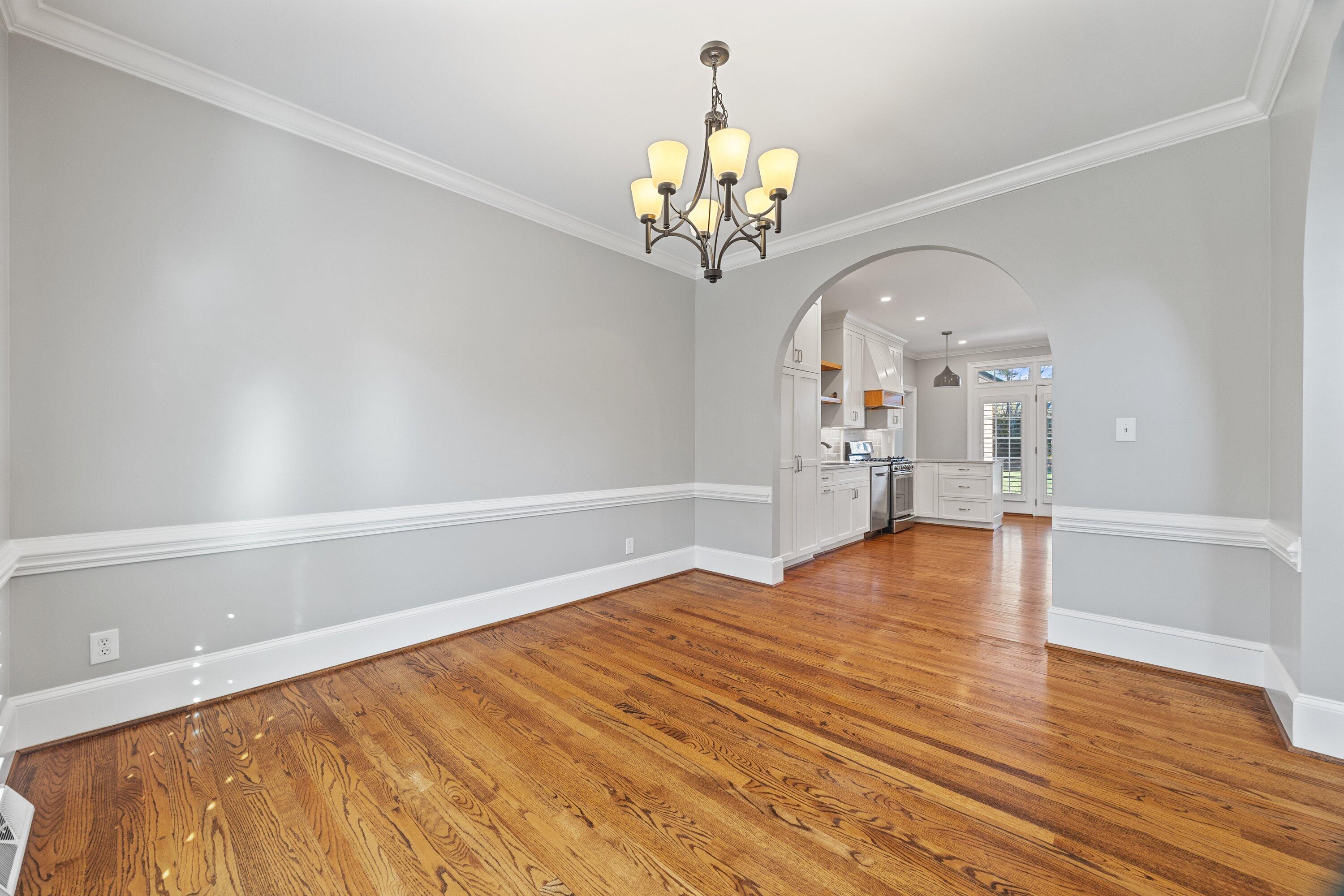 1594 Summit View Drive