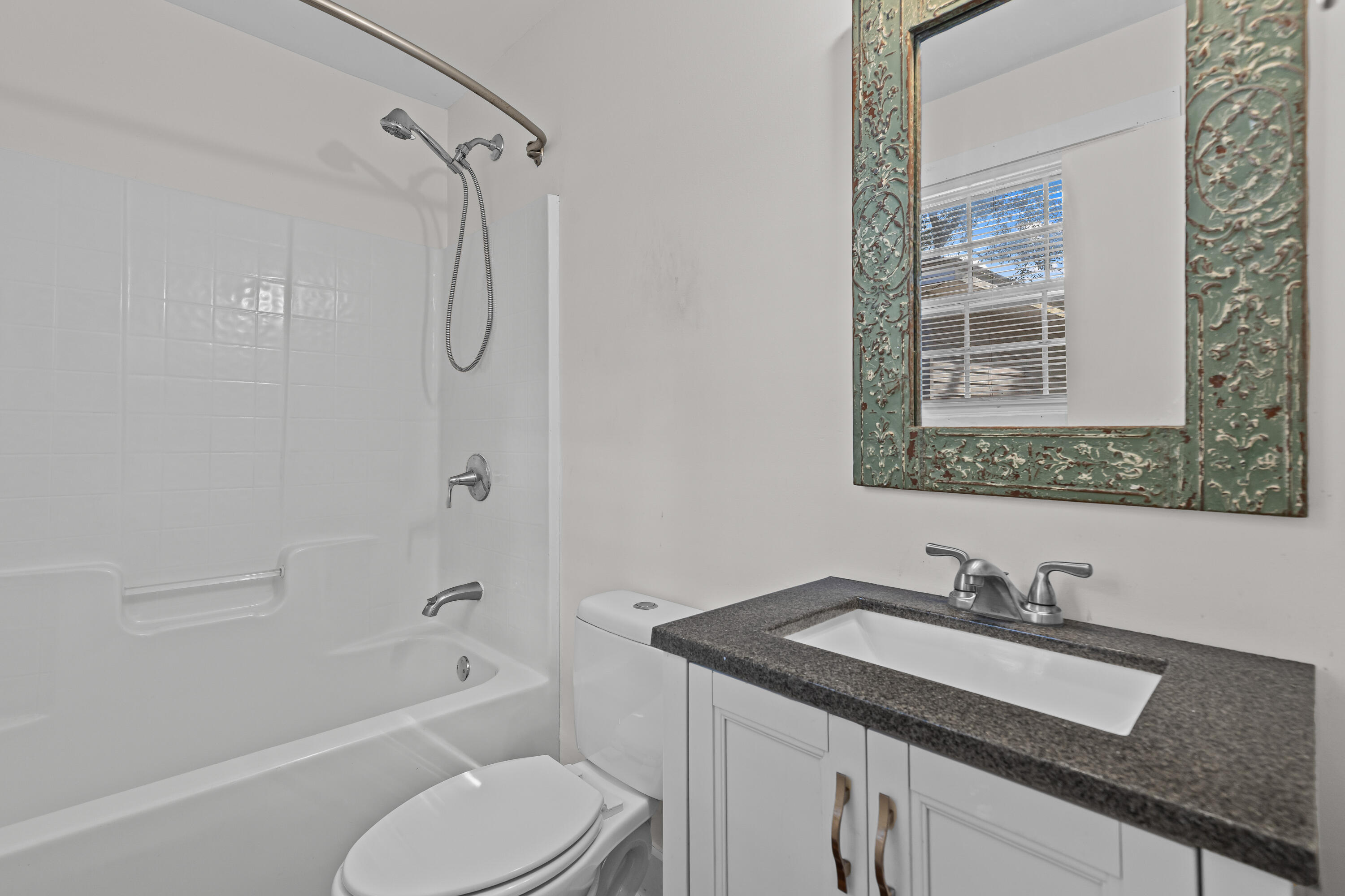 1944 Old Fort Avenue