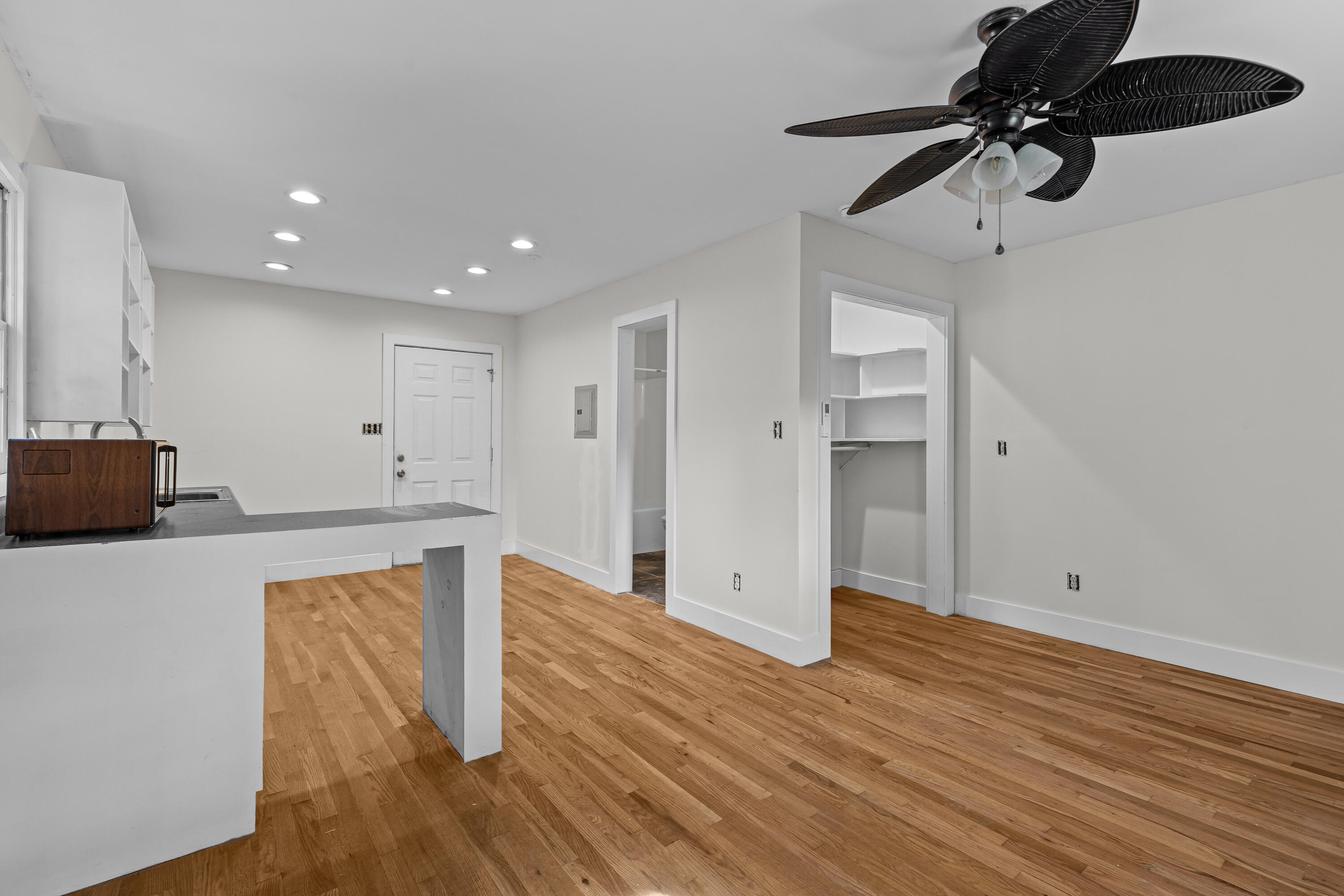 1944 Old Fort Avenue