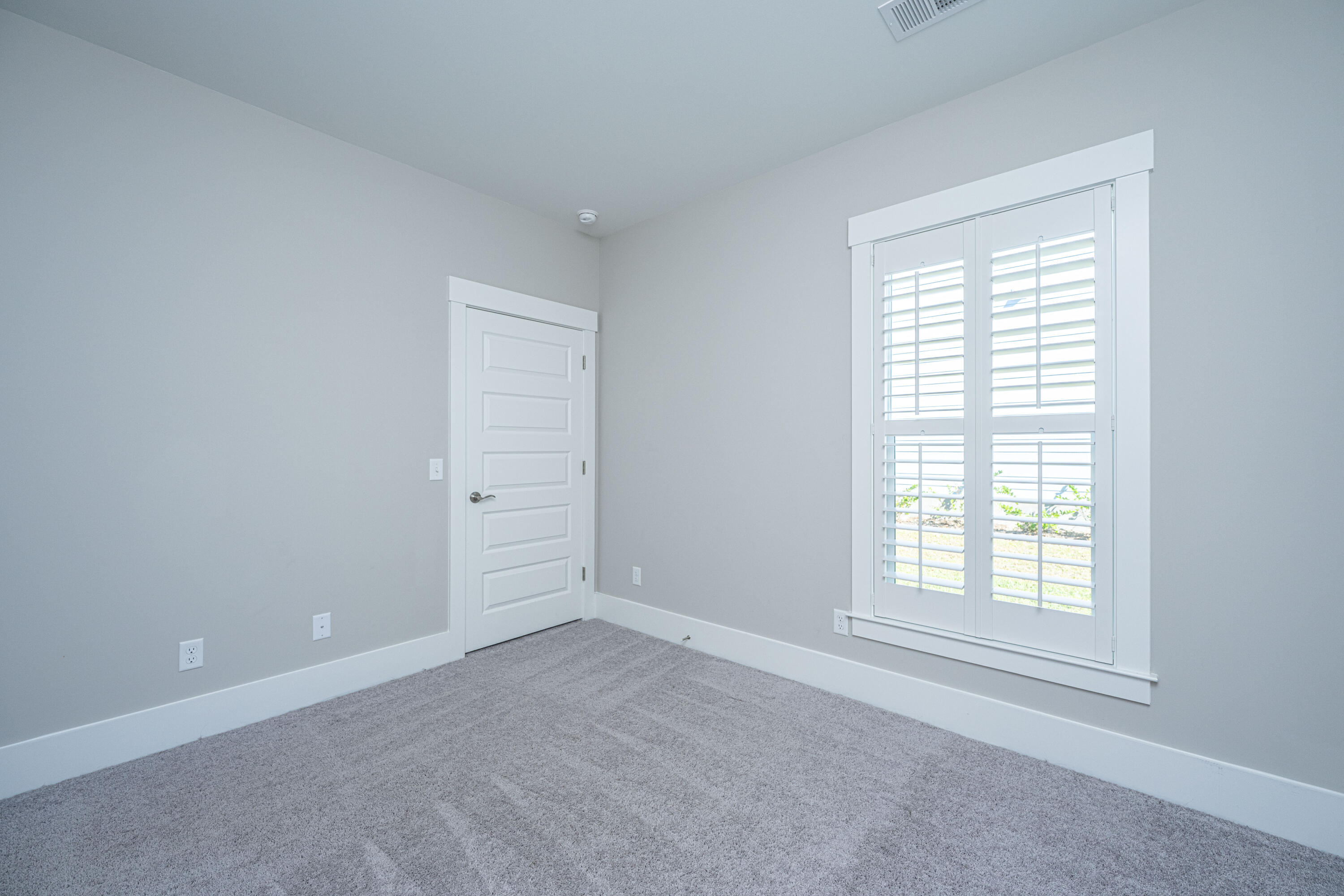 5073 Lady Bird Alley