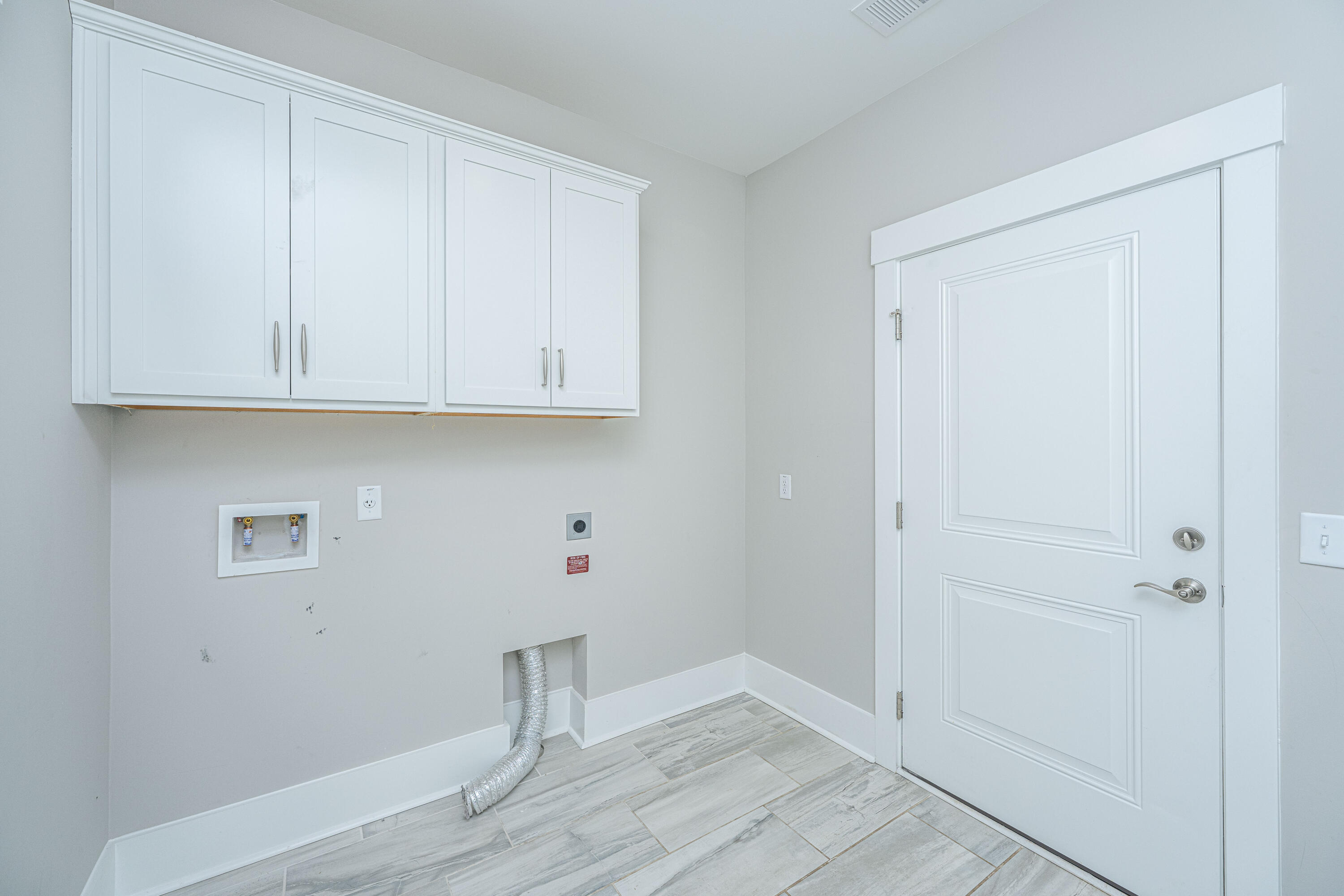 5073 Lady Bird Alley