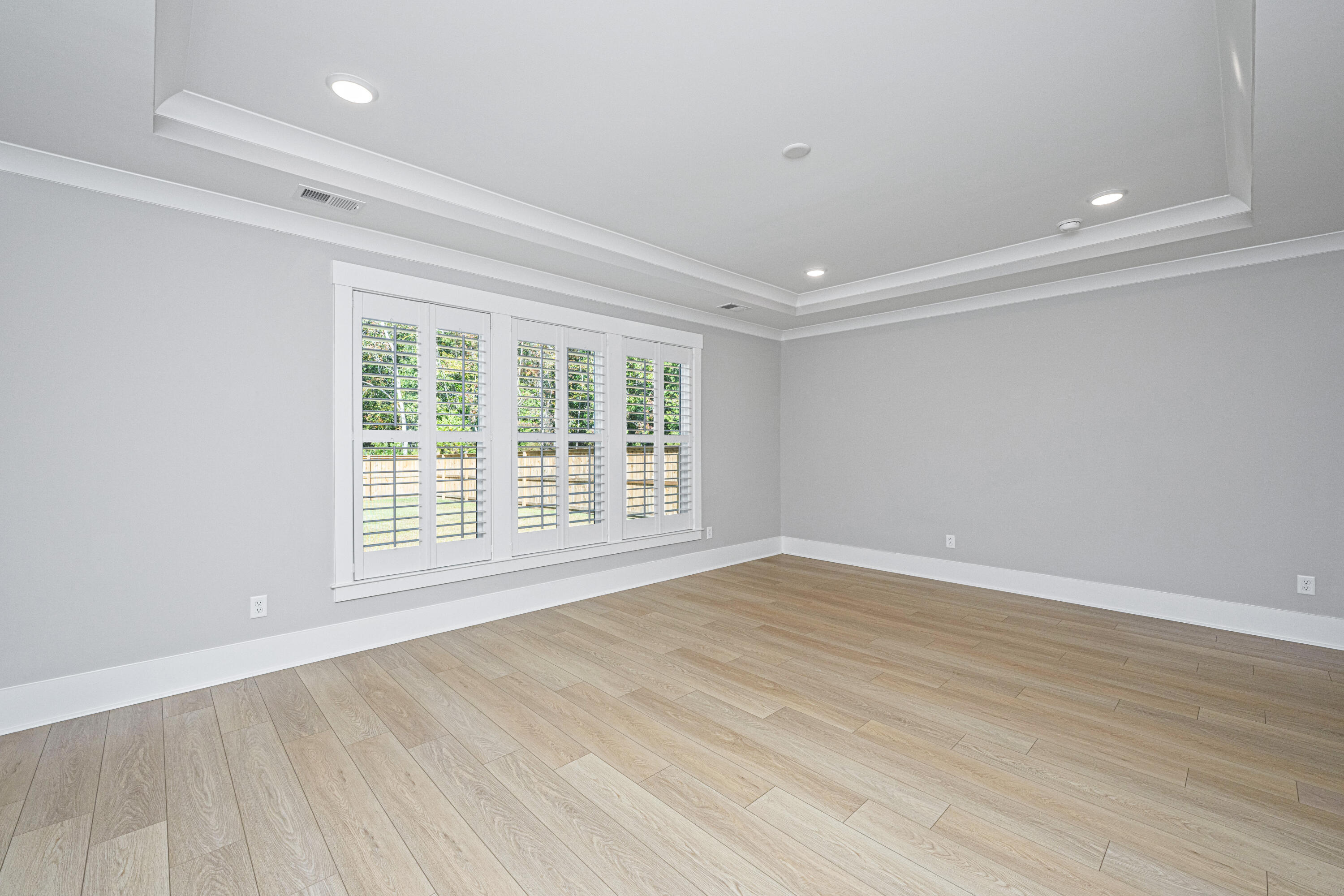 5073 Lady Bird Alley