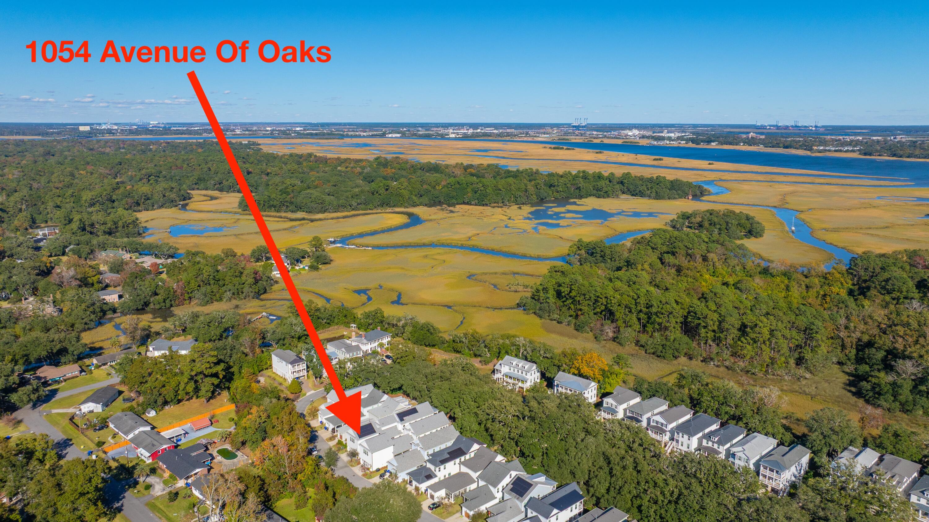 1054 Avenue Of Oaks