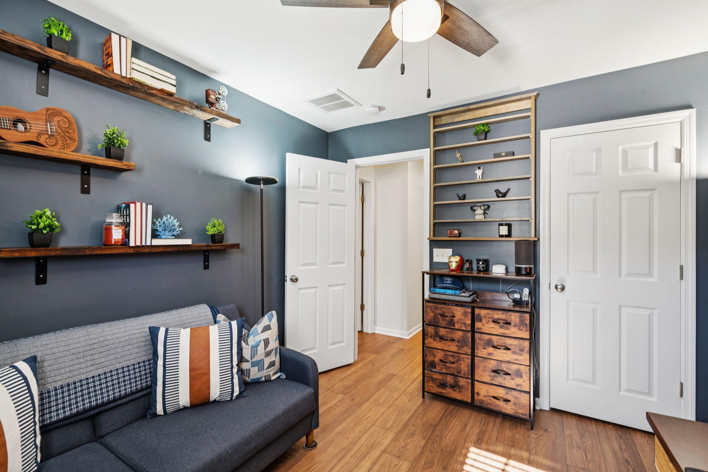 1516 Royal Colony Road