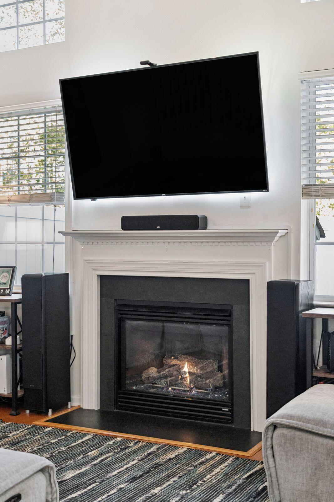 1516 Royal Colony Road