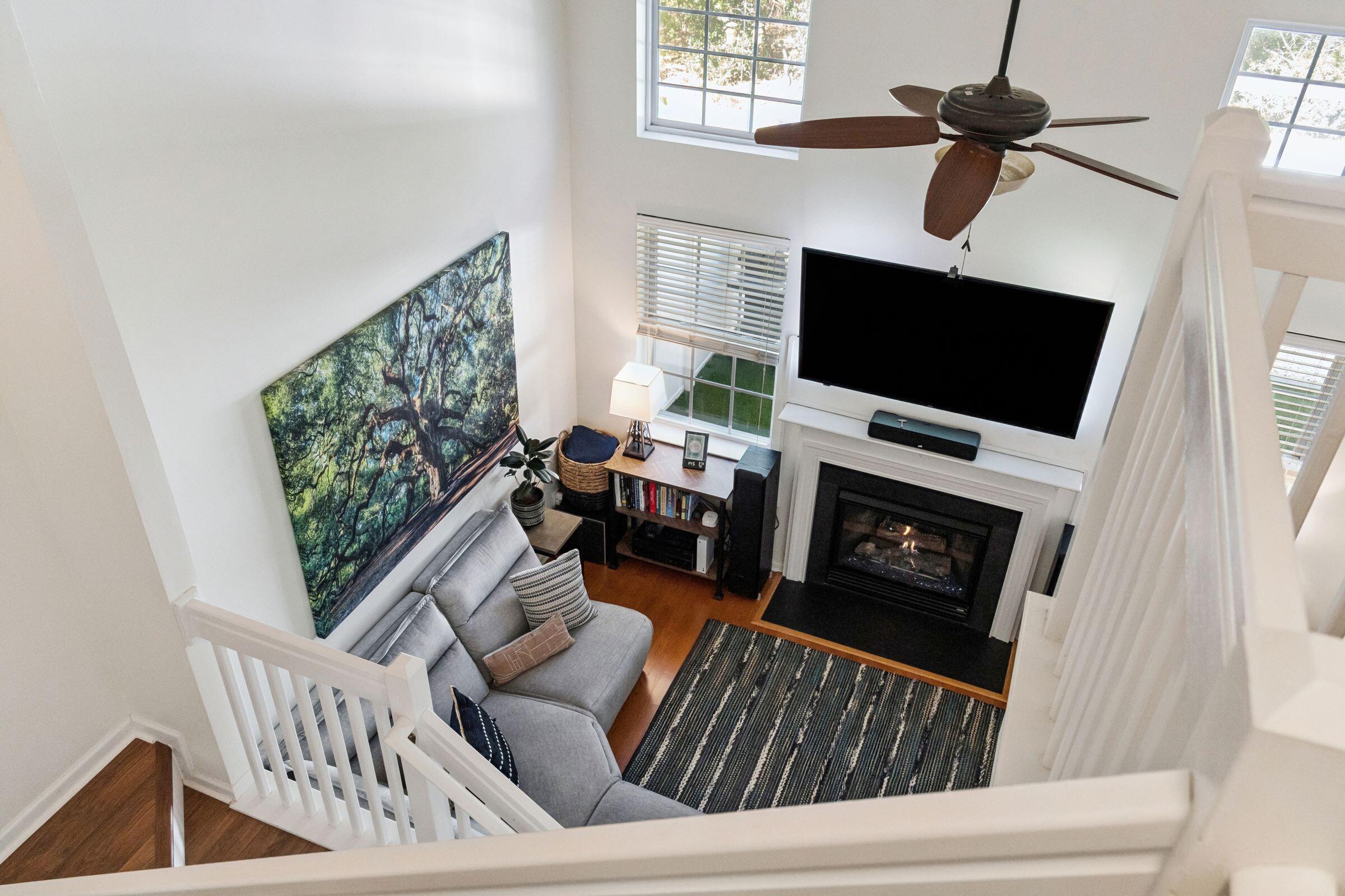 1516 Royal Colony Road