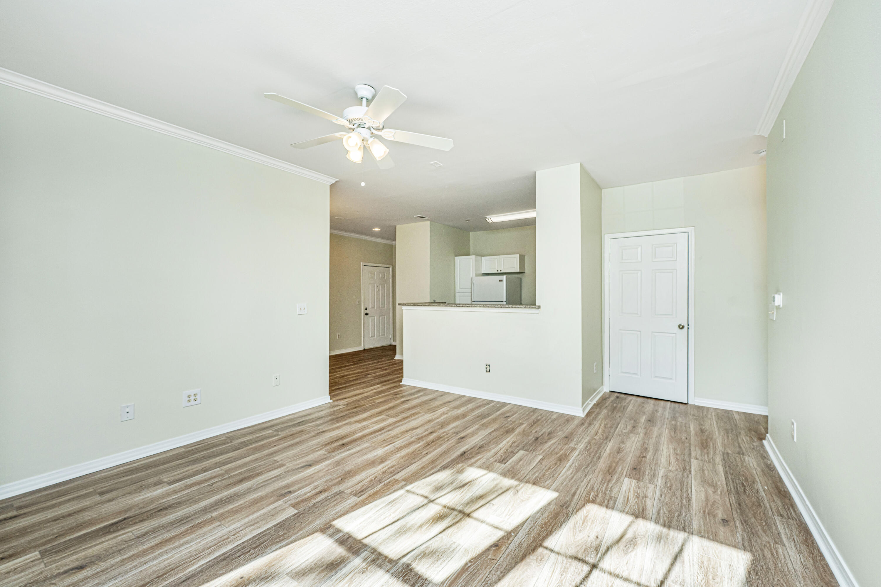 130 River Landing Drive # 3113