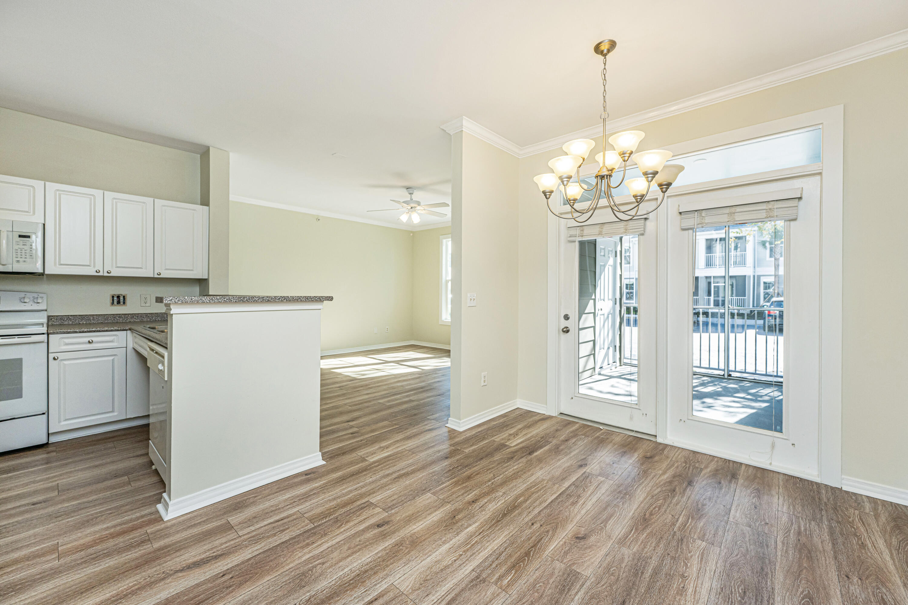 130 River Landing Drive # 3113