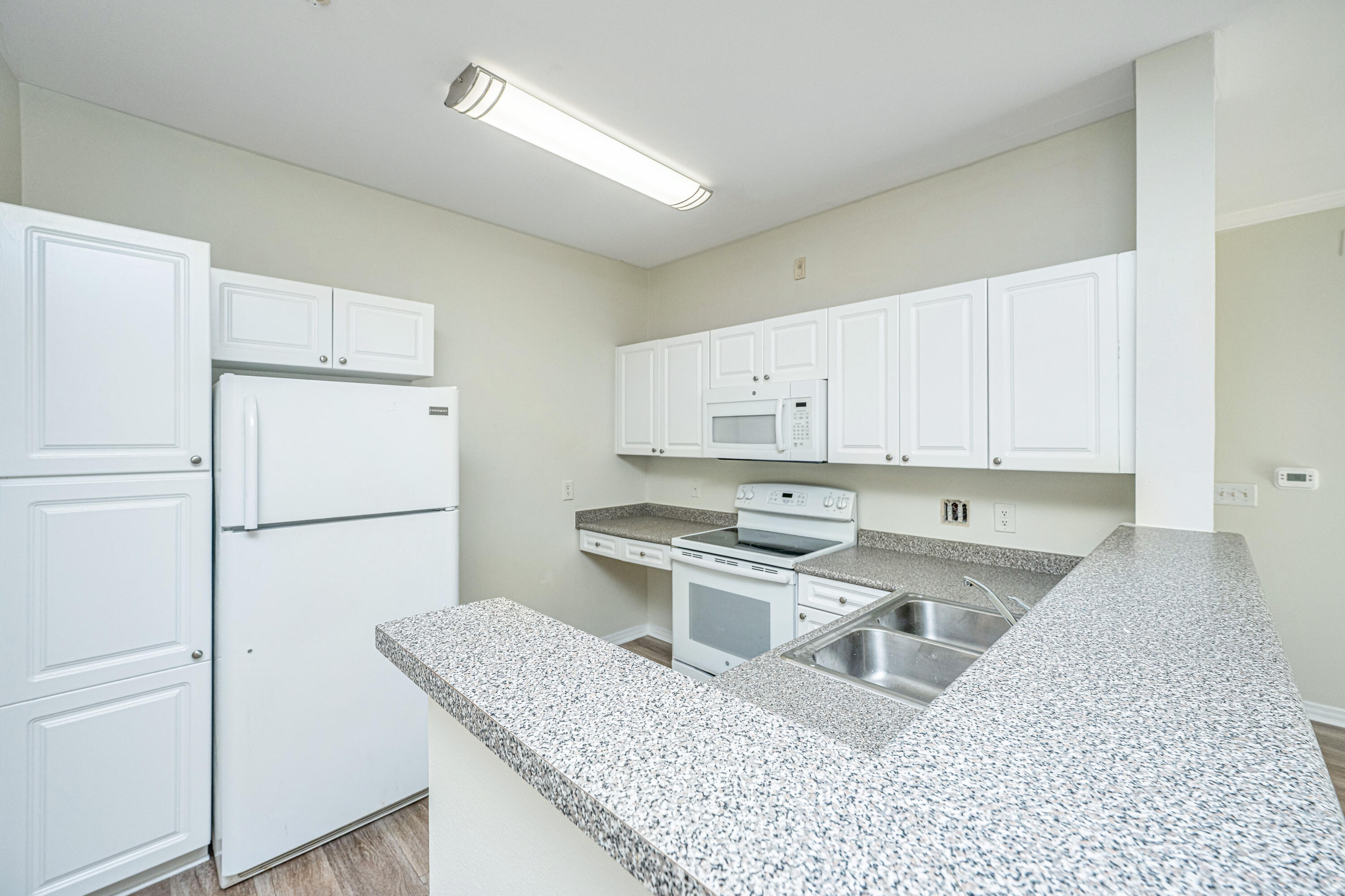 130 River Landing Drive # 3113