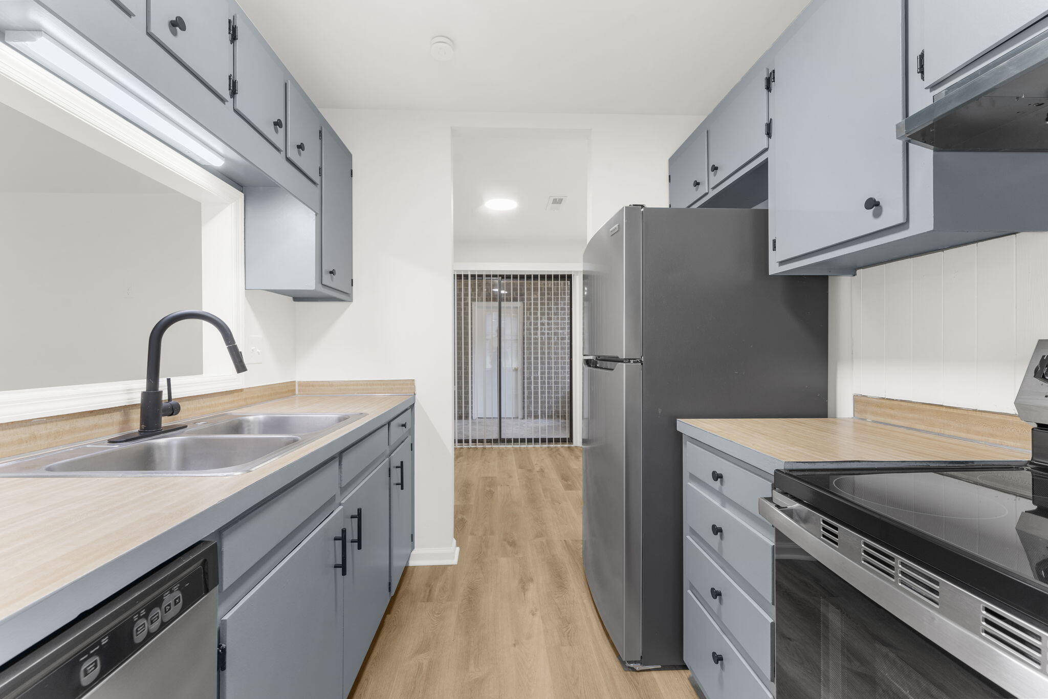 182 Dorchester Manor Boulevard Unit: A&B