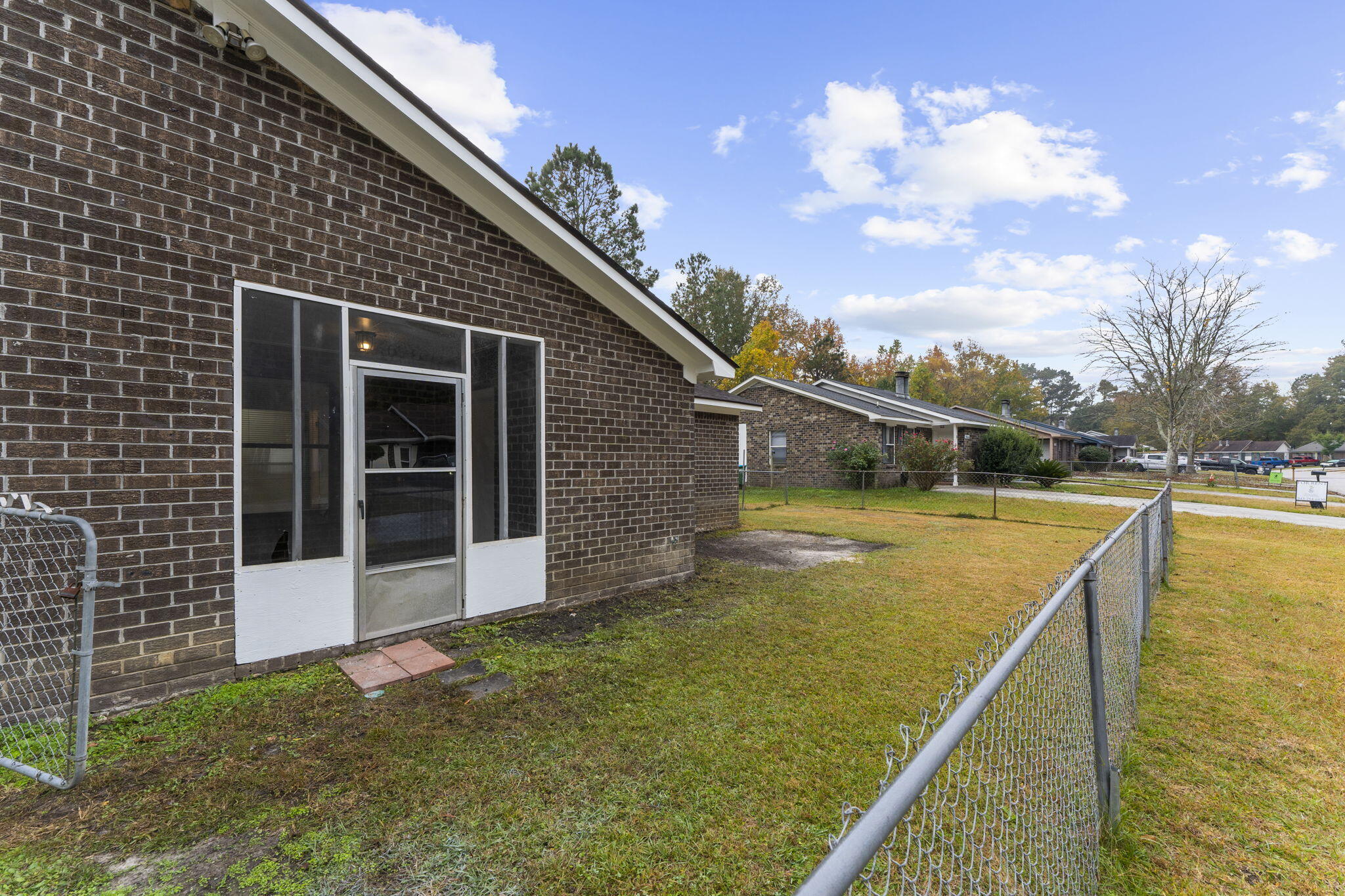 182 Dorchester Manor Boulevard Unit: A&B