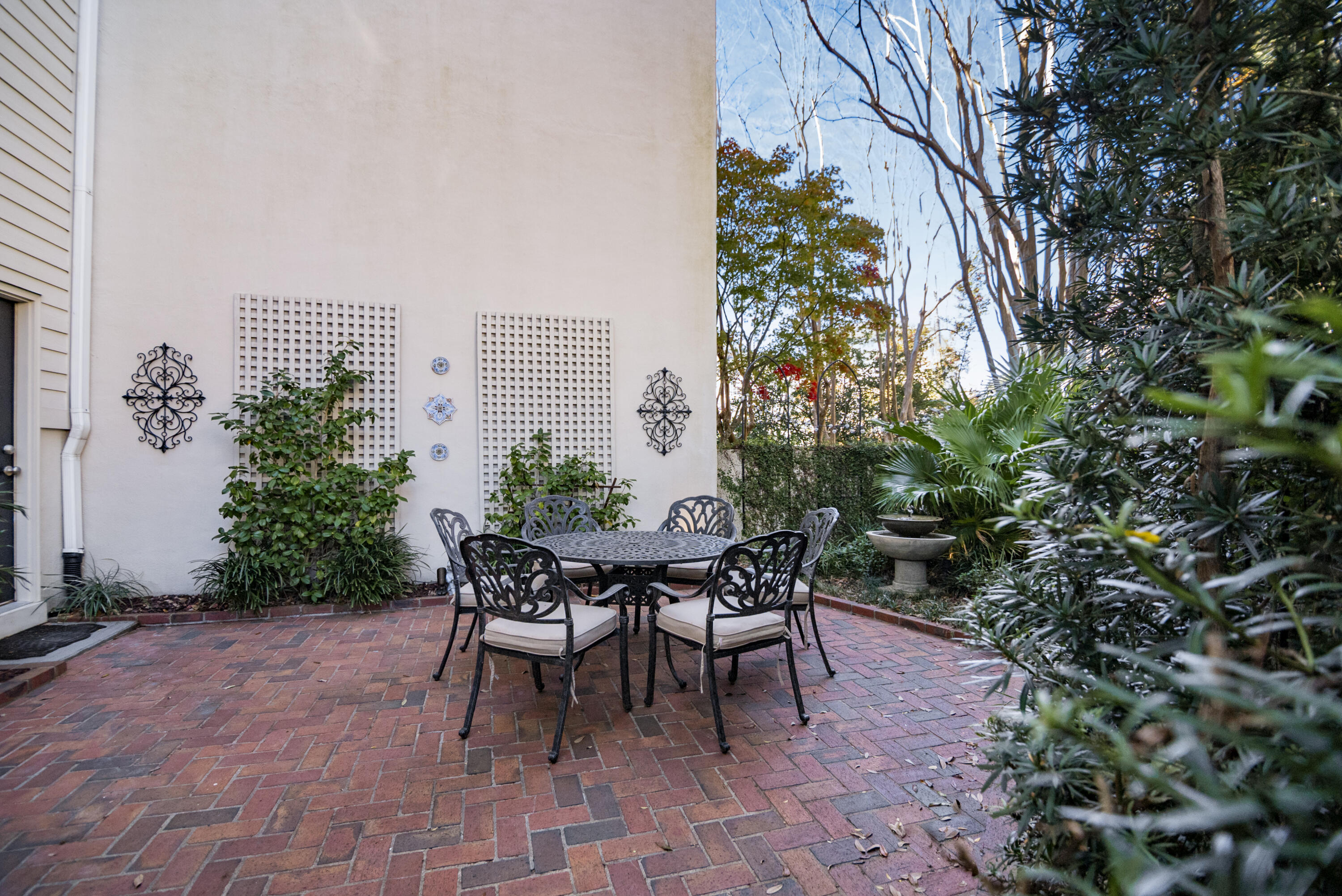 156 Tradd Street Unit: E