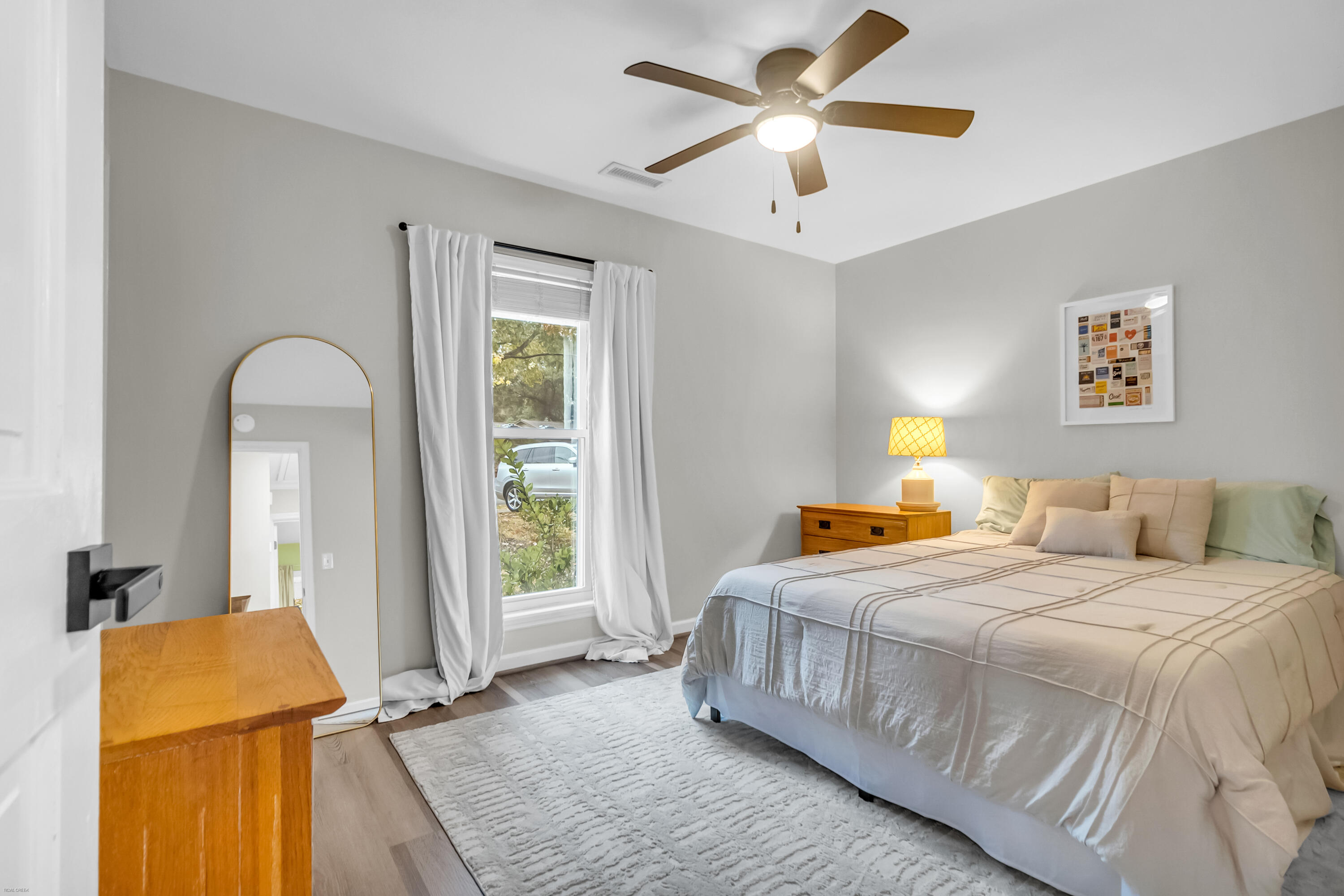 18 Hillcreek Boulevard