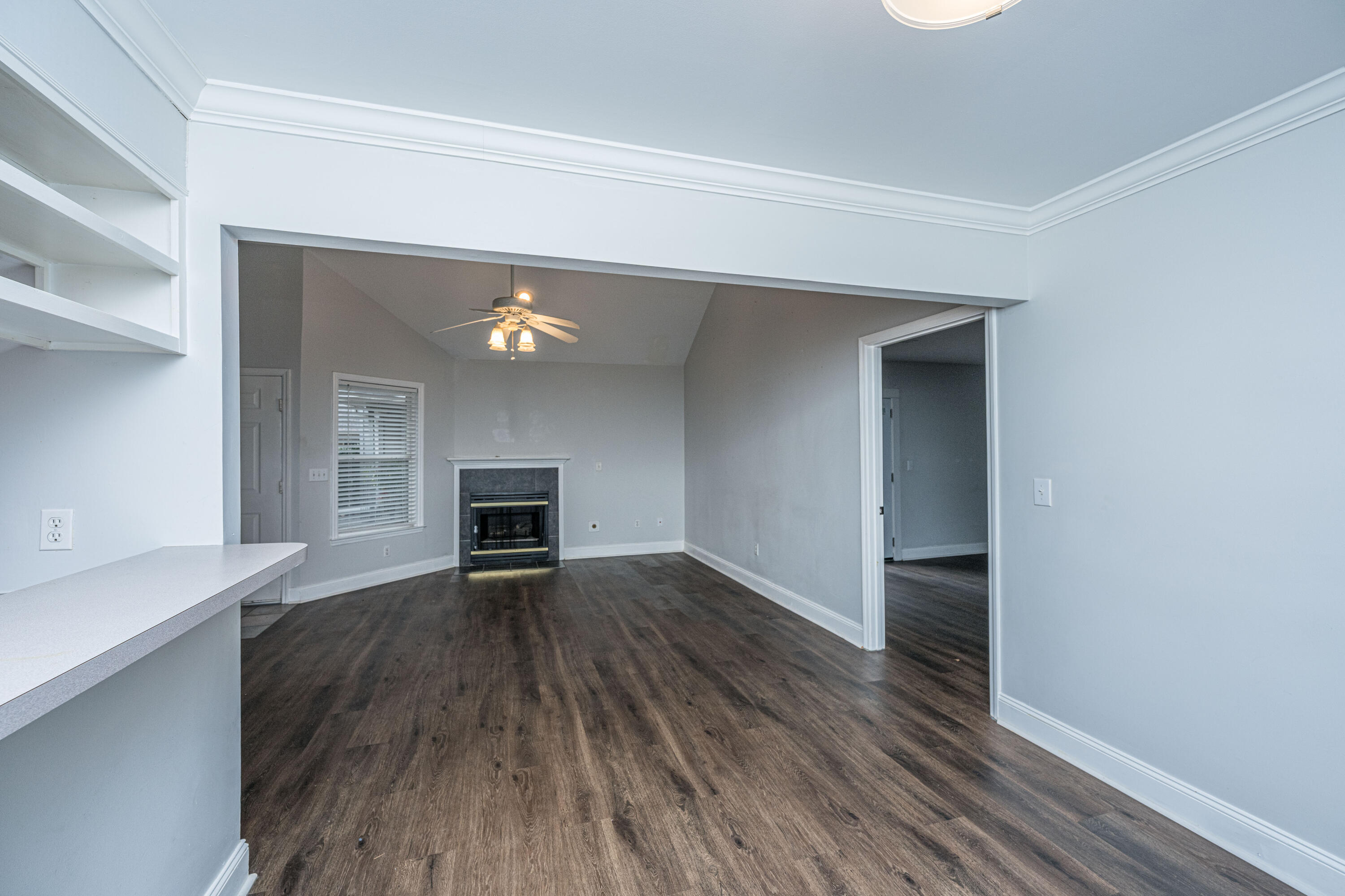 940 E Estates Boulevard # 3g