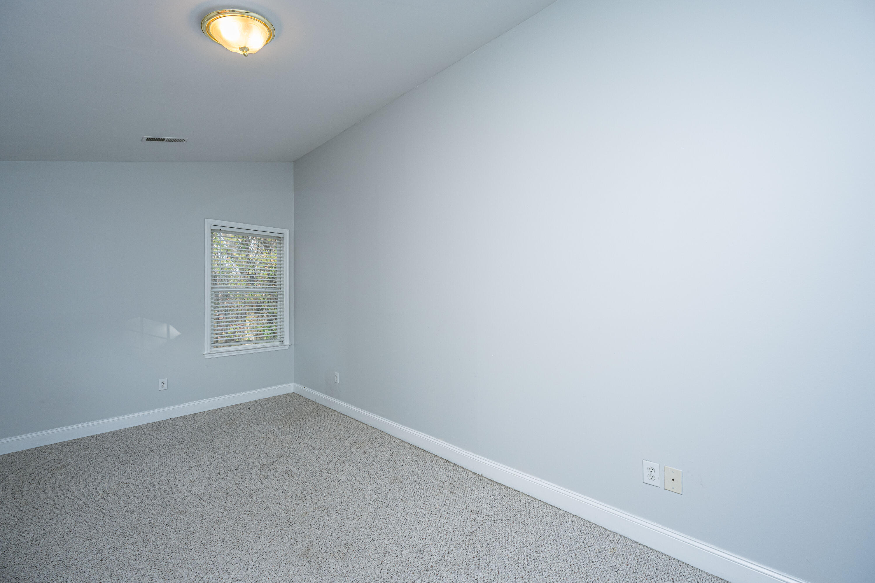 940 E Estates Boulevard # 3g