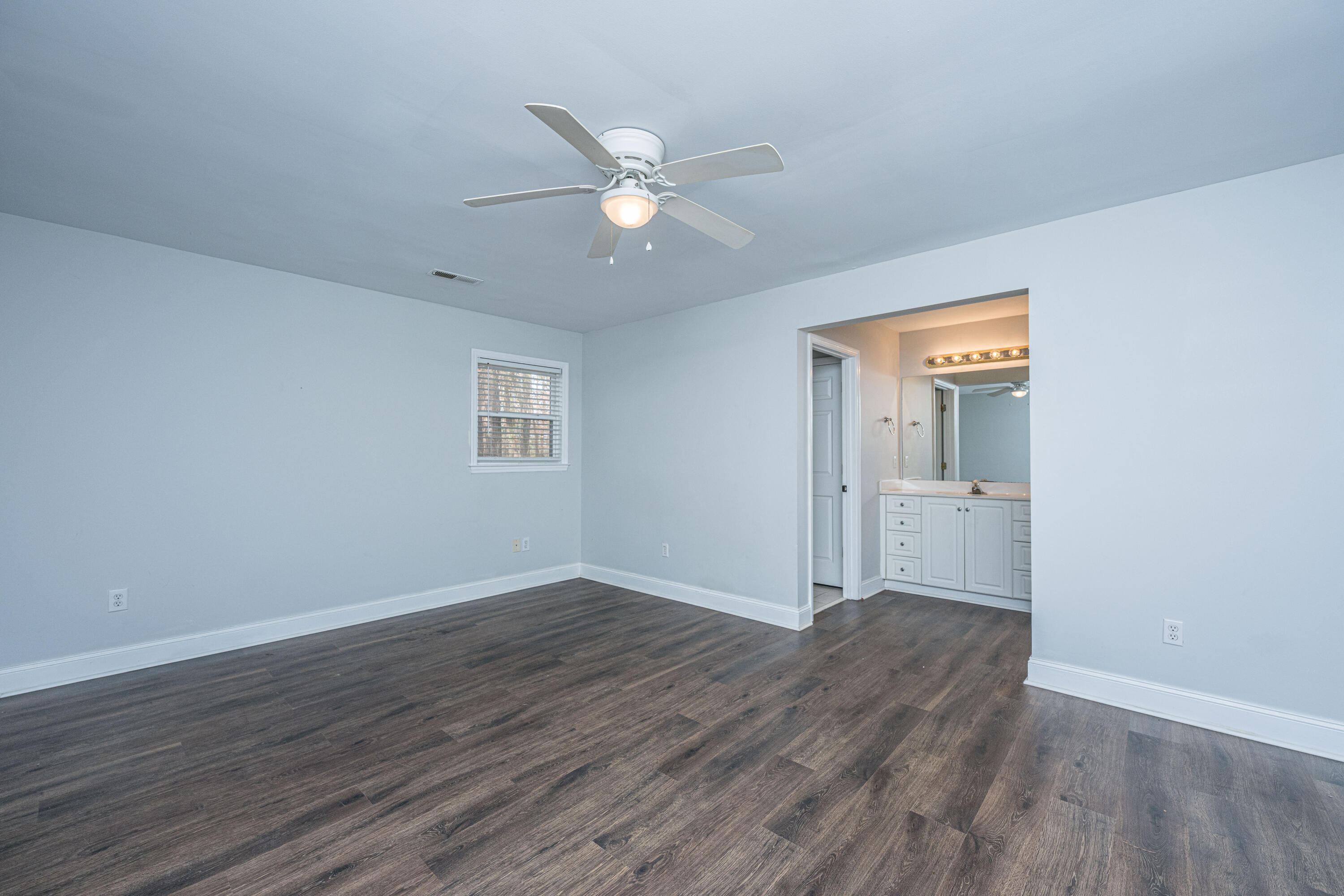 940 E Estates Boulevard # 3g