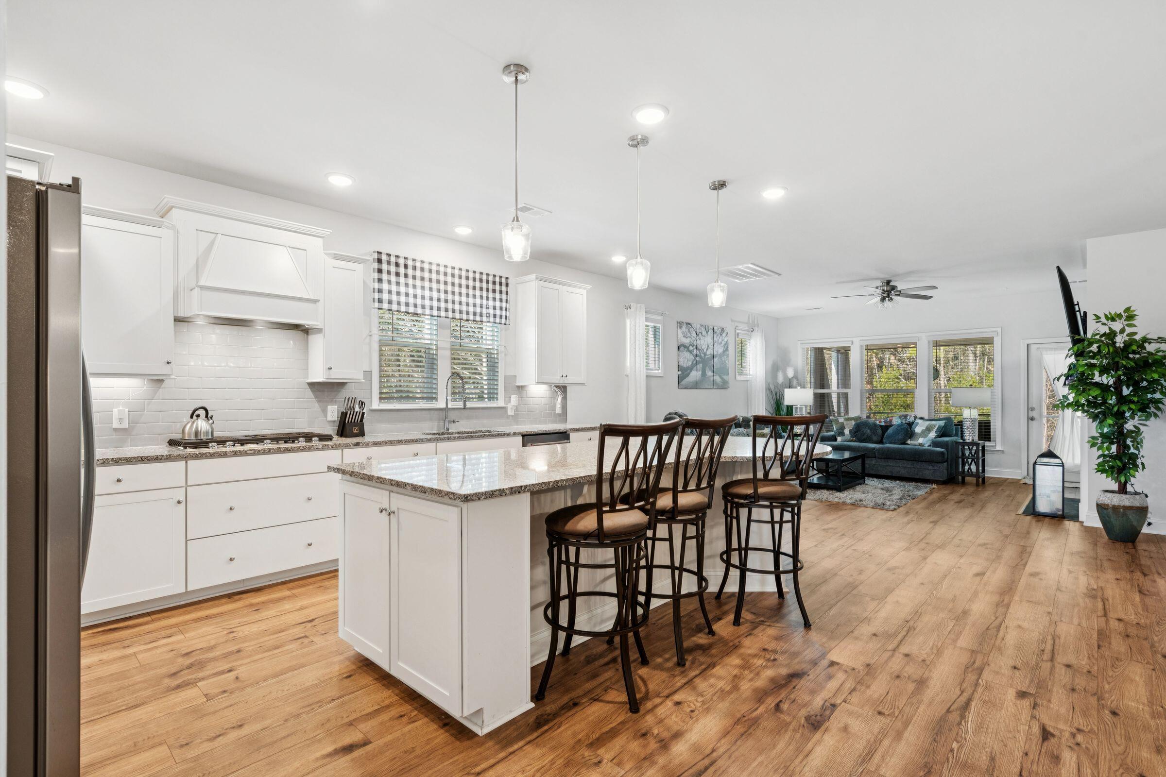 5033 Lady Bird Alley