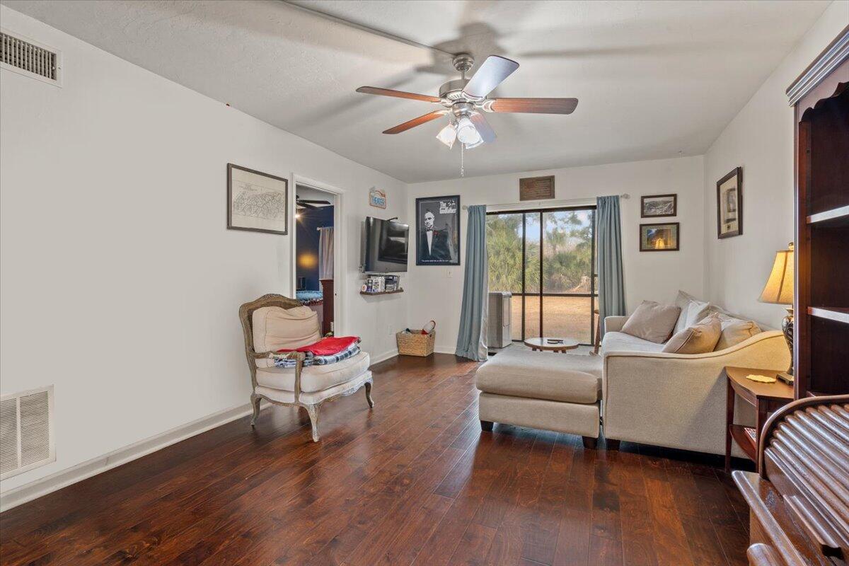 2901 Dove Haven Court # A Unit: 201-A