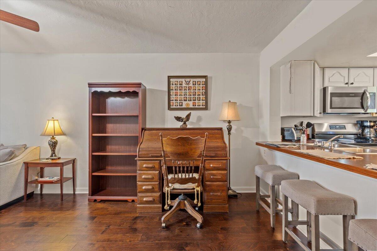 2901 Dove Haven Court # A Unit: 201-A