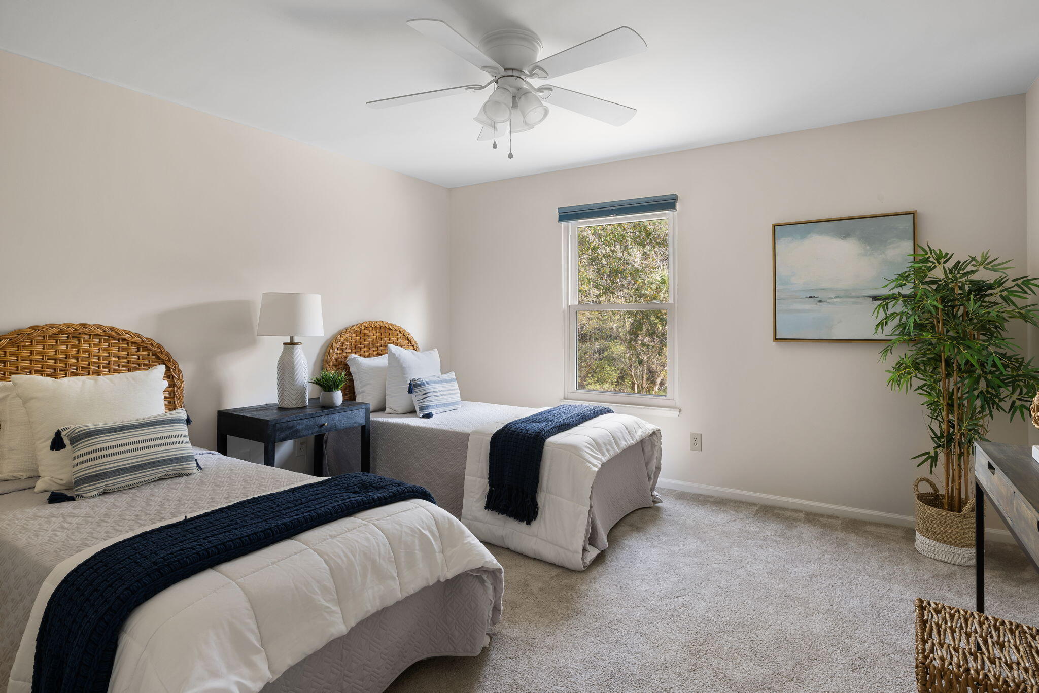 1490 Diamond Boulevard