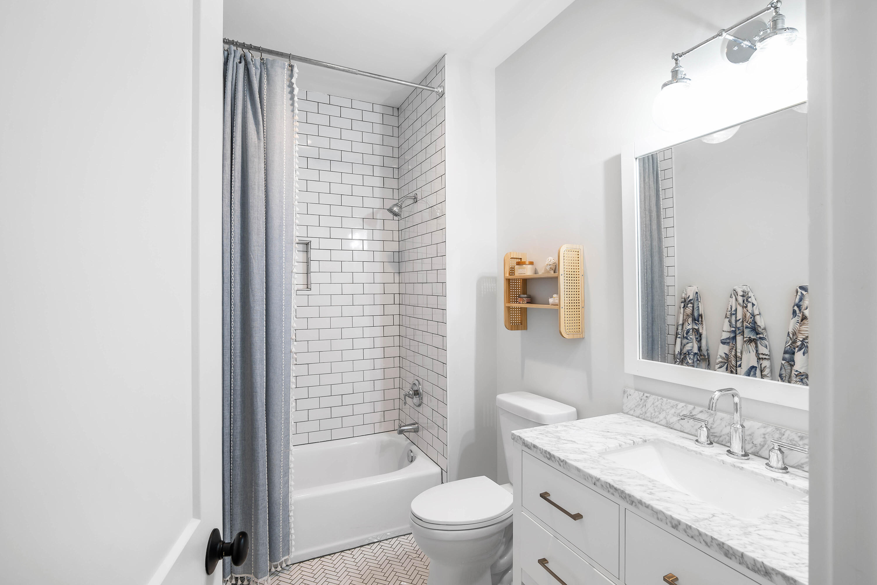 1499 Palmcrest Dr Drive