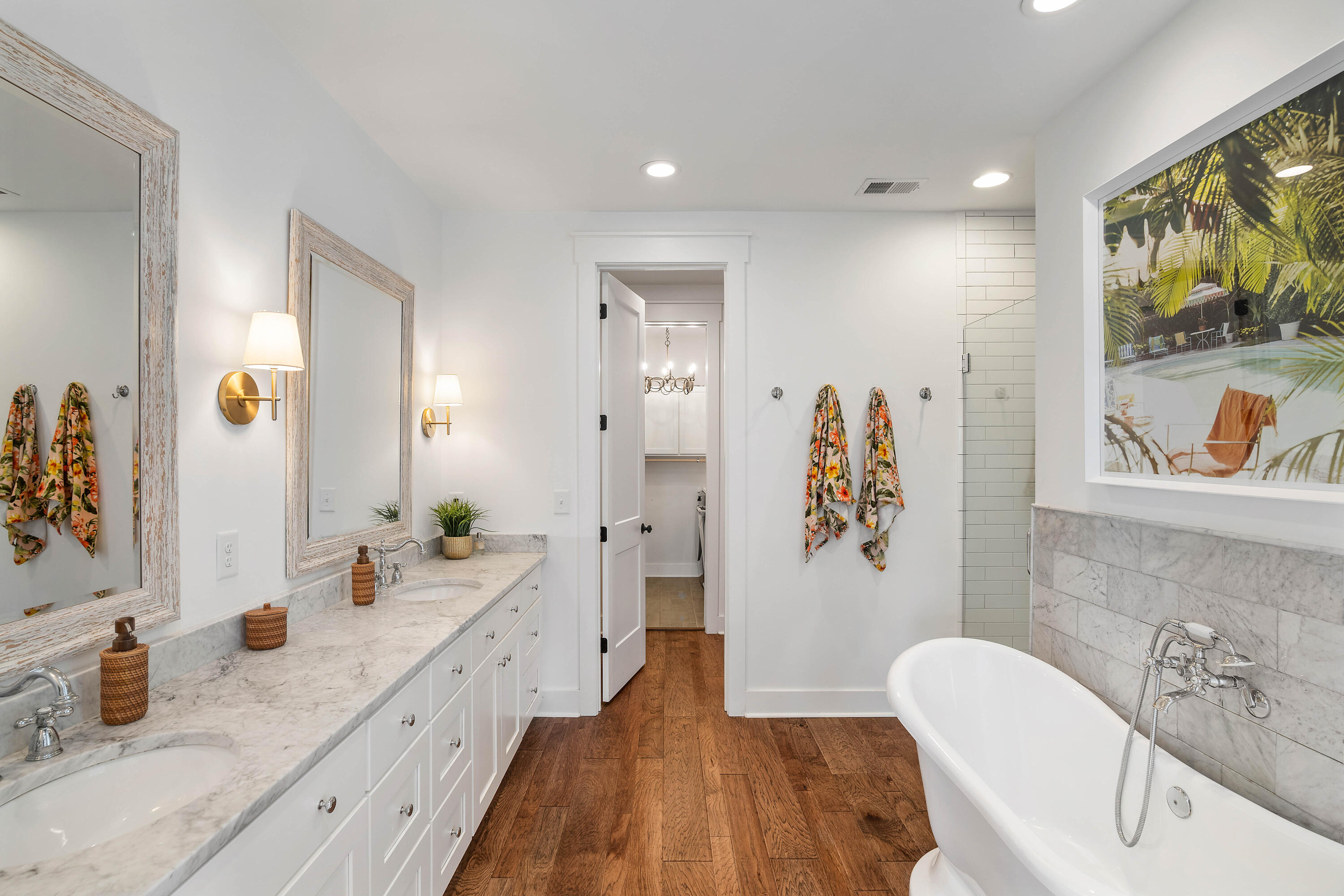 1499 Palmcrest Dr Drive