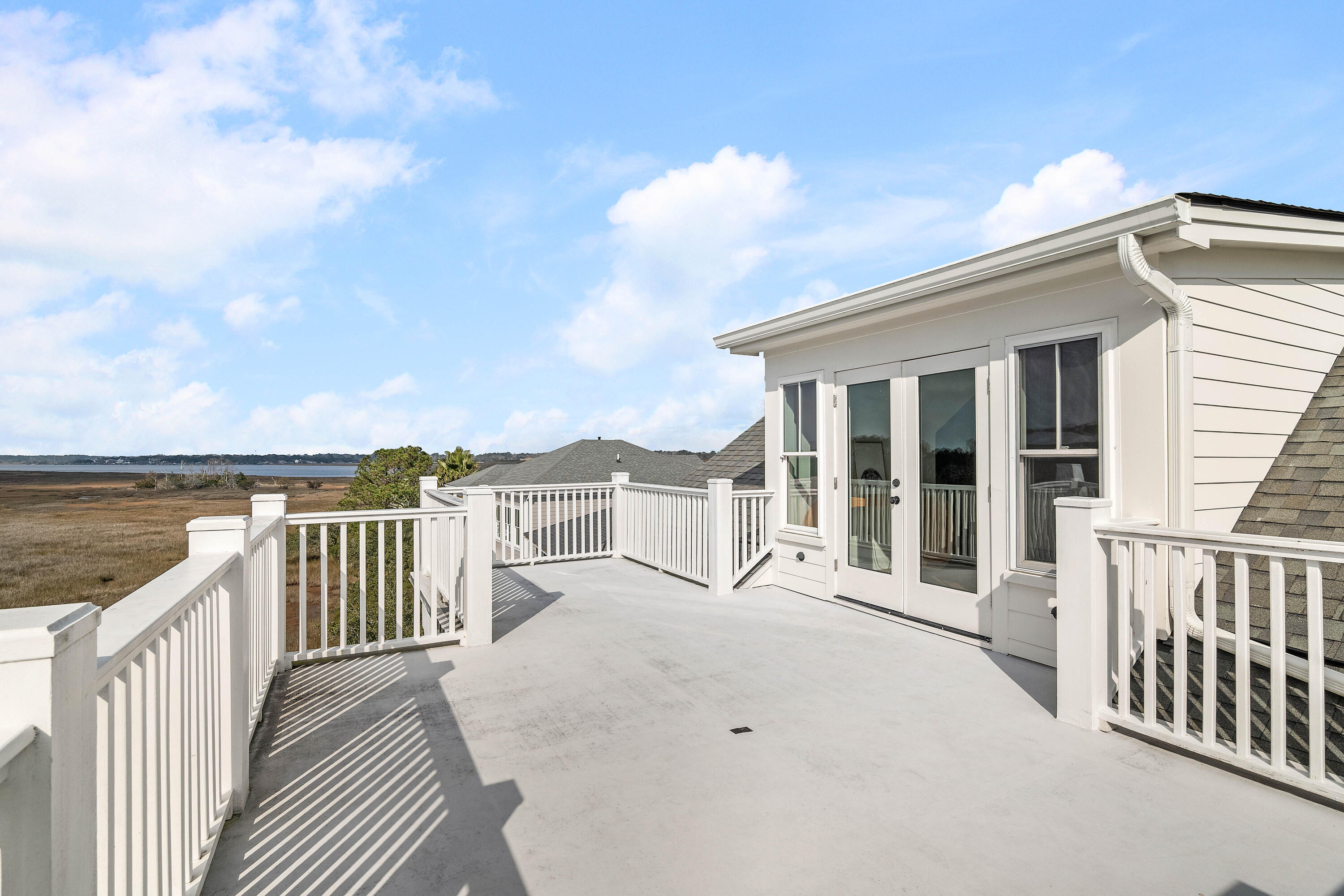 1499 Palmcrest Dr Drive