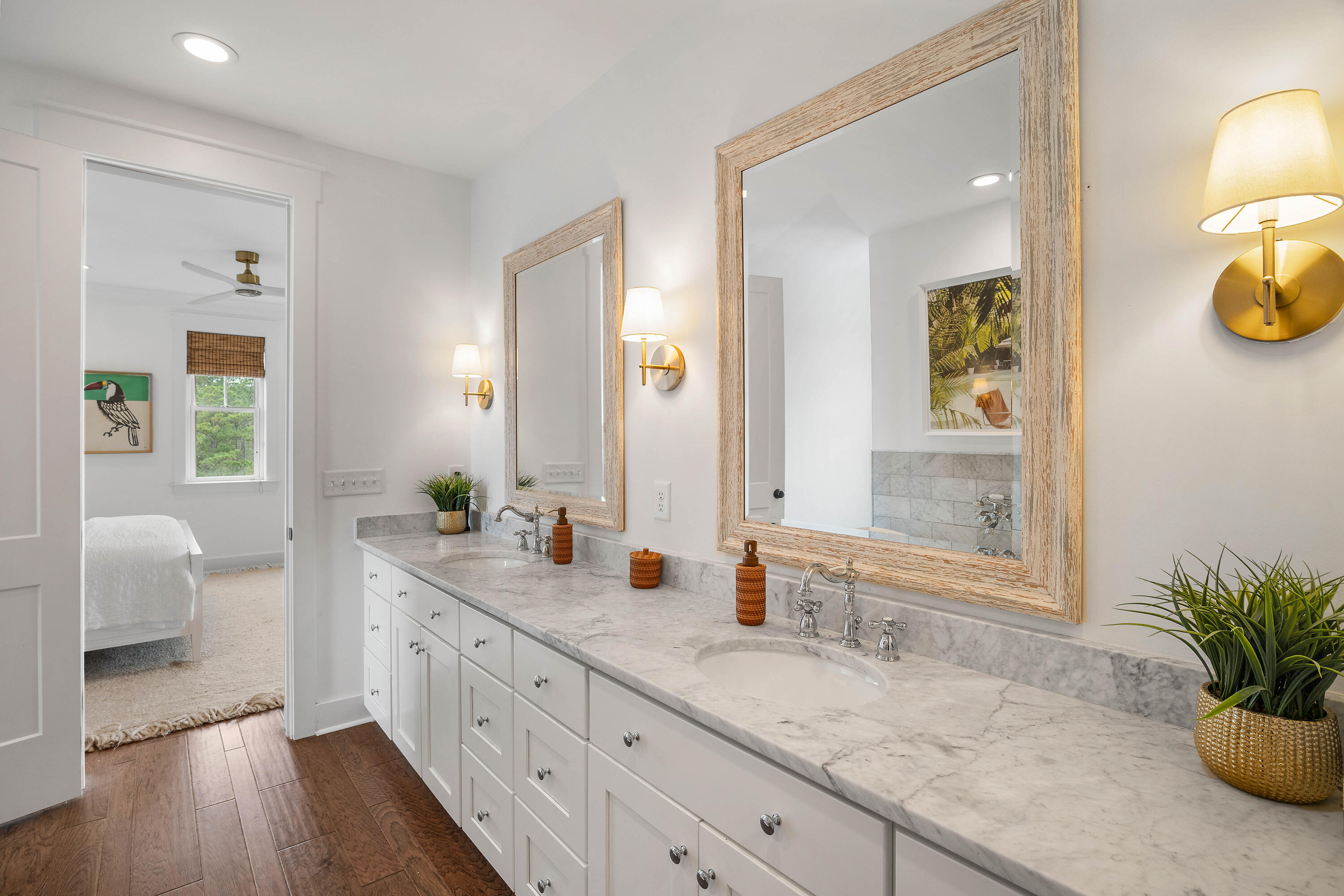 1499 Palmcrest Dr Drive