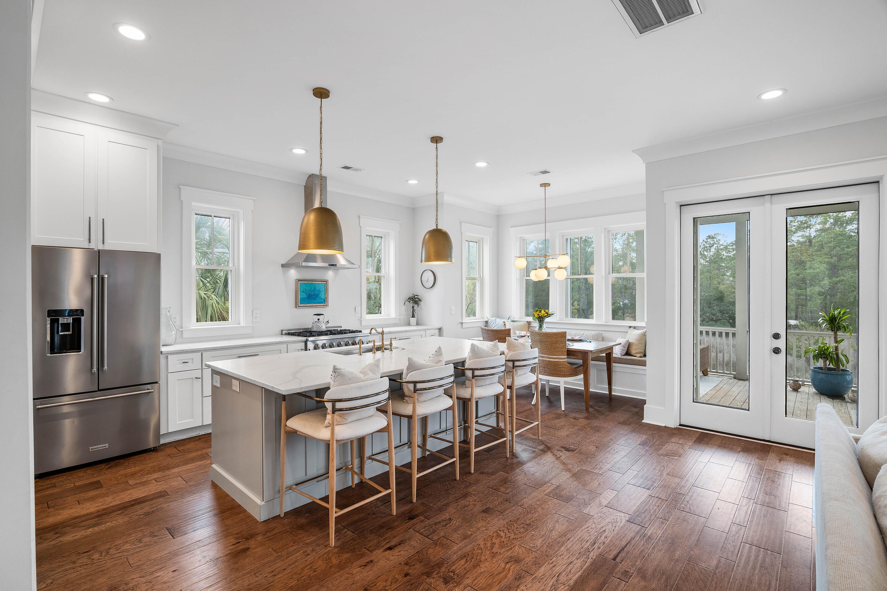 1499 Palmcrest Dr Drive