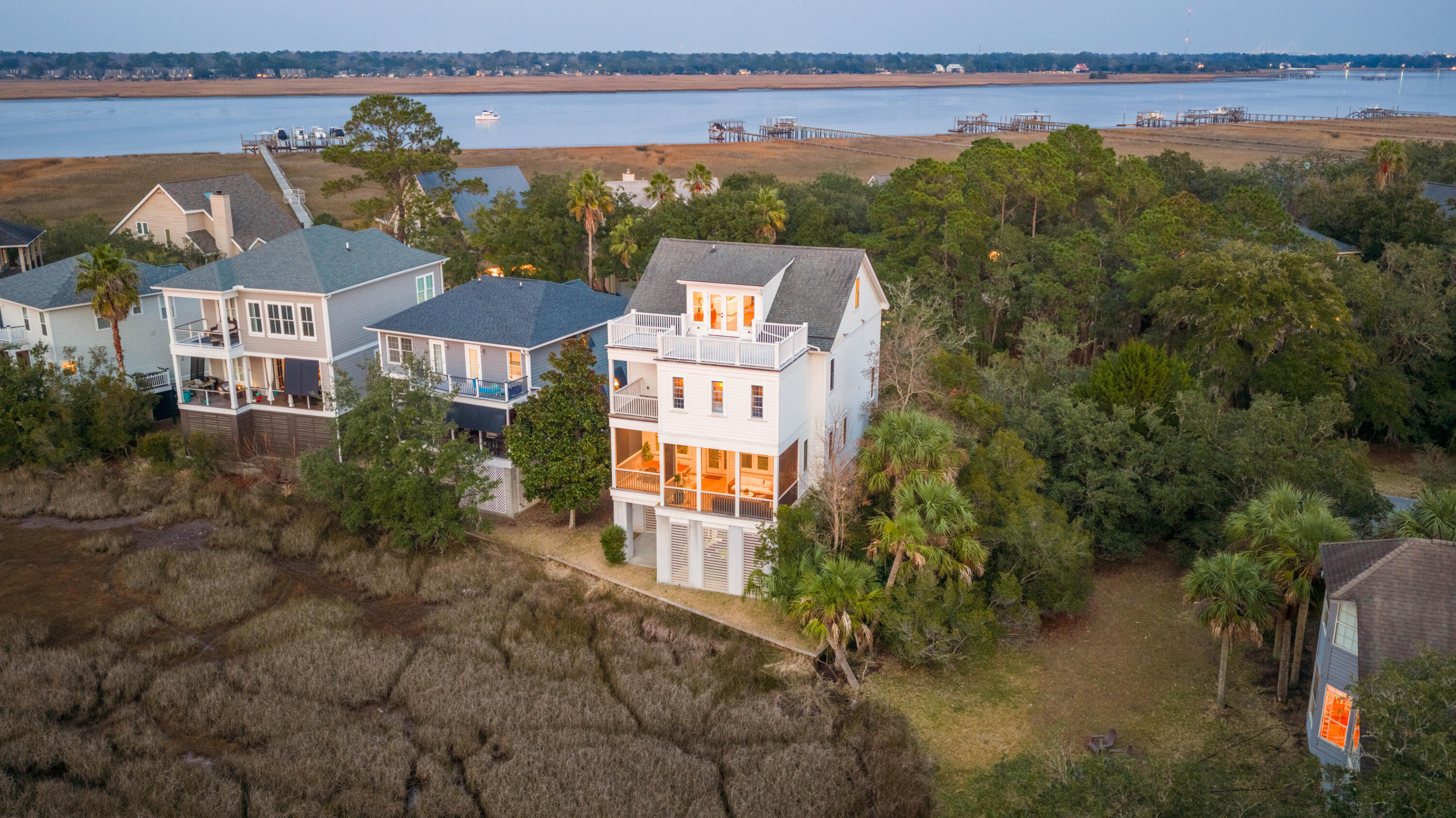 1499 Palmcrest Dr Drive