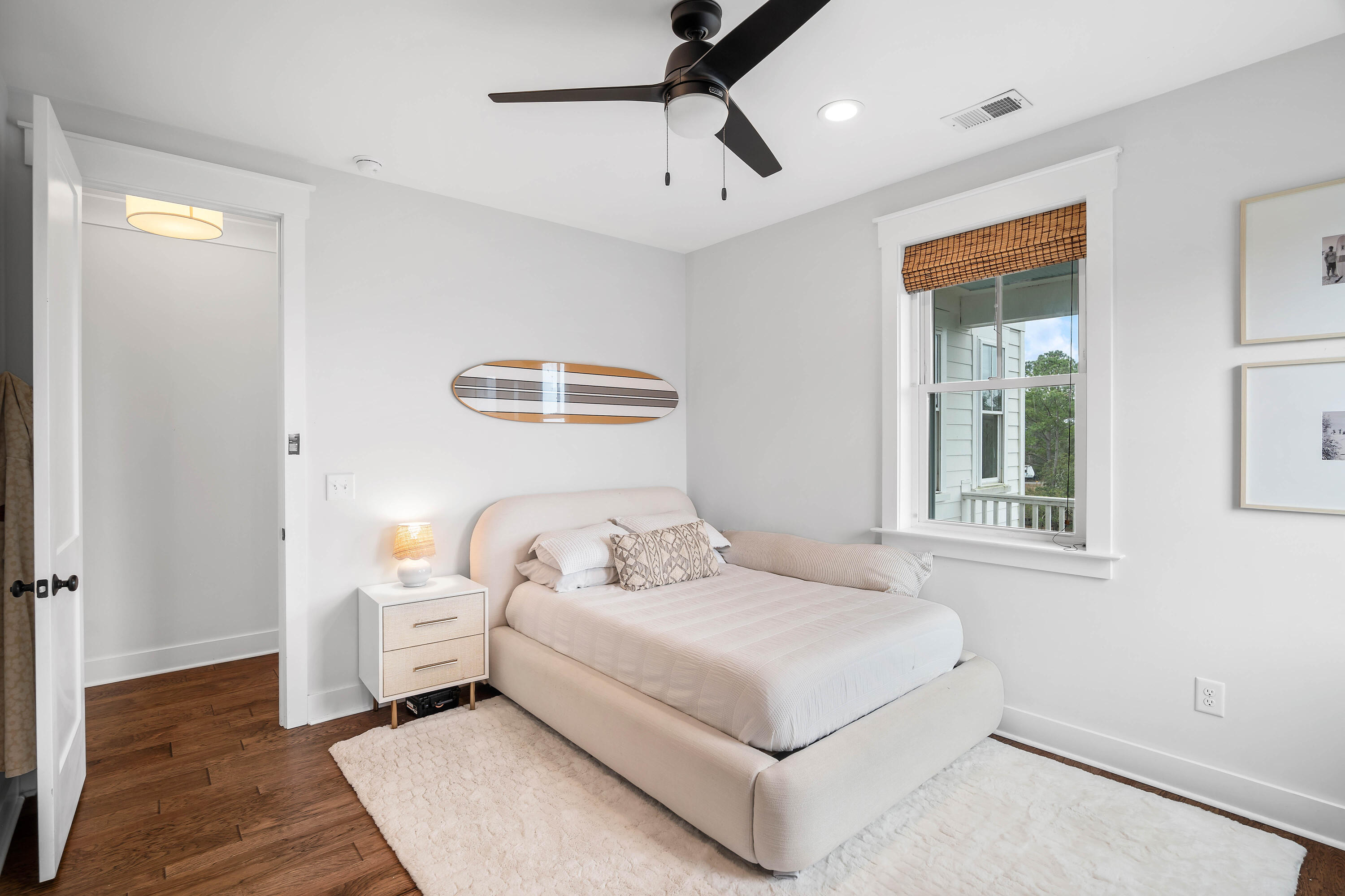 1499 Palmcrest Dr Drive