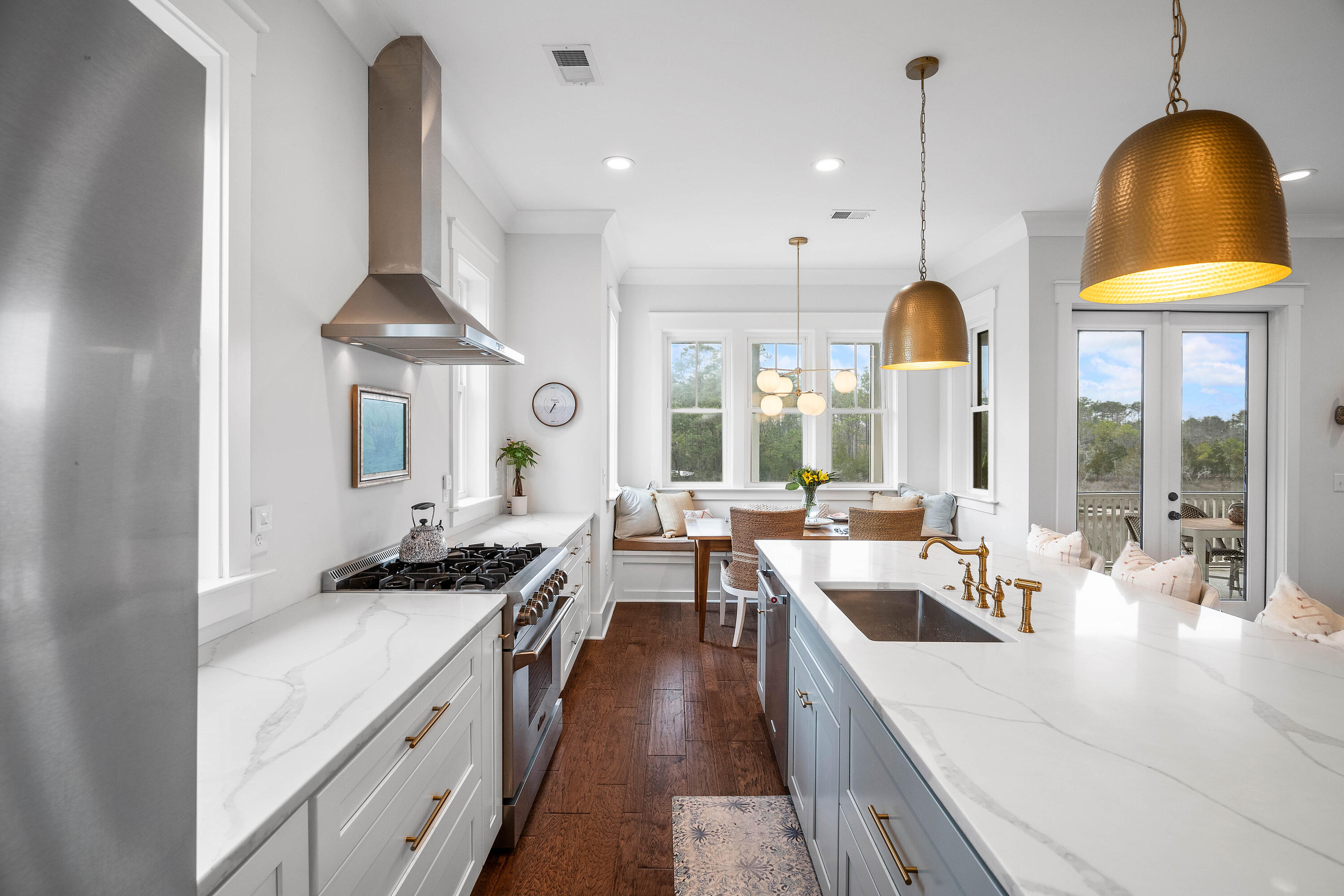 1499 Palmcrest Dr Drive