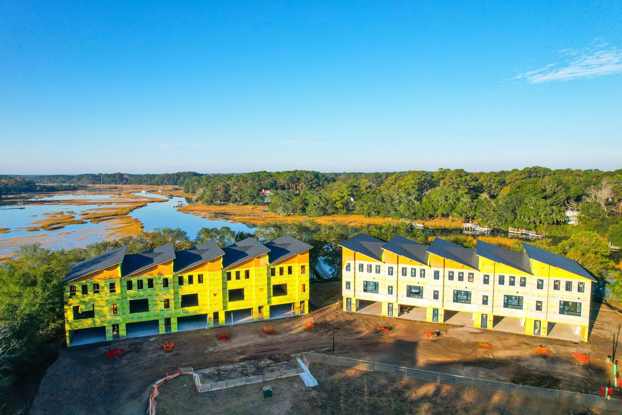 818 Curved Crk Court