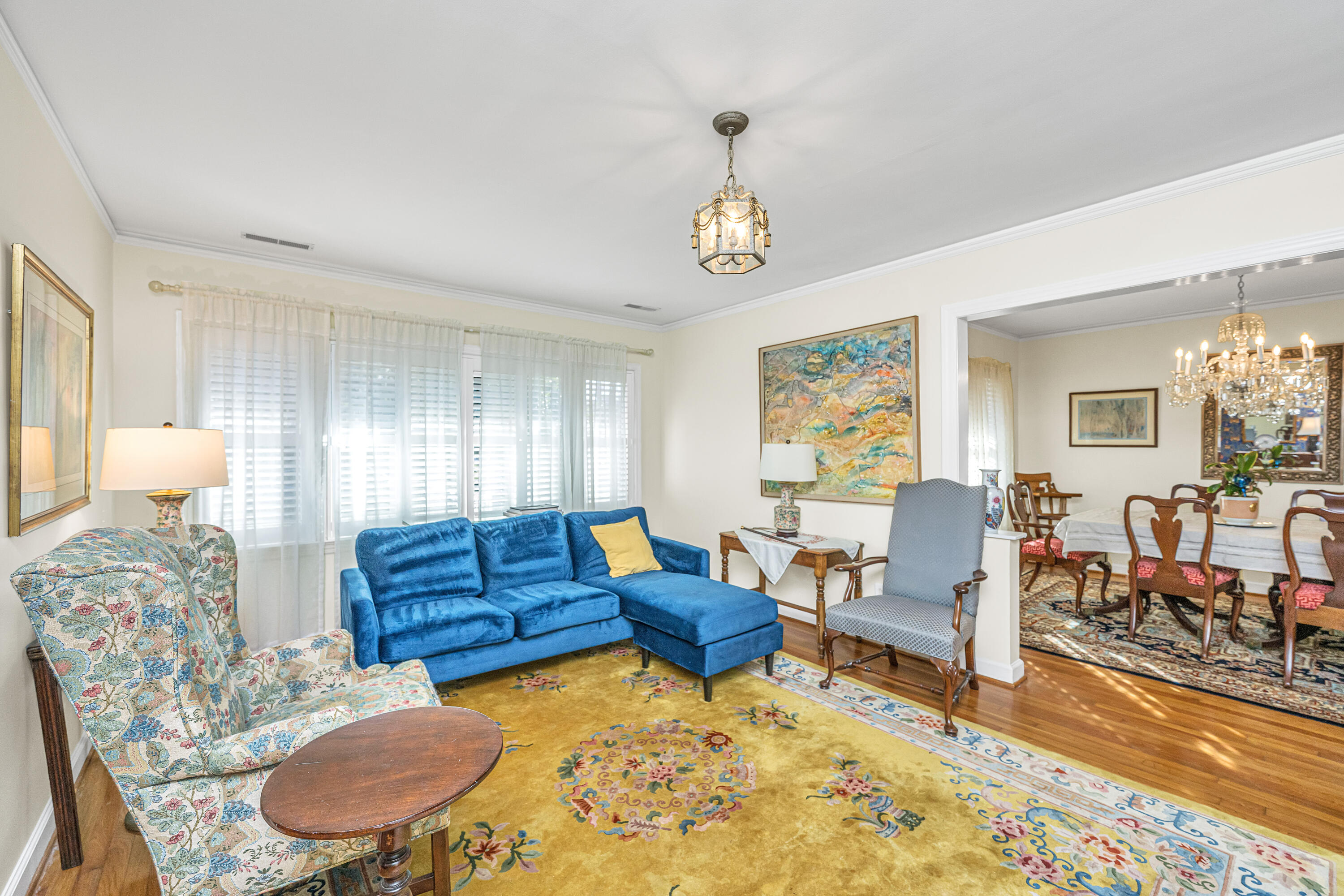 1240 Kensington Drive