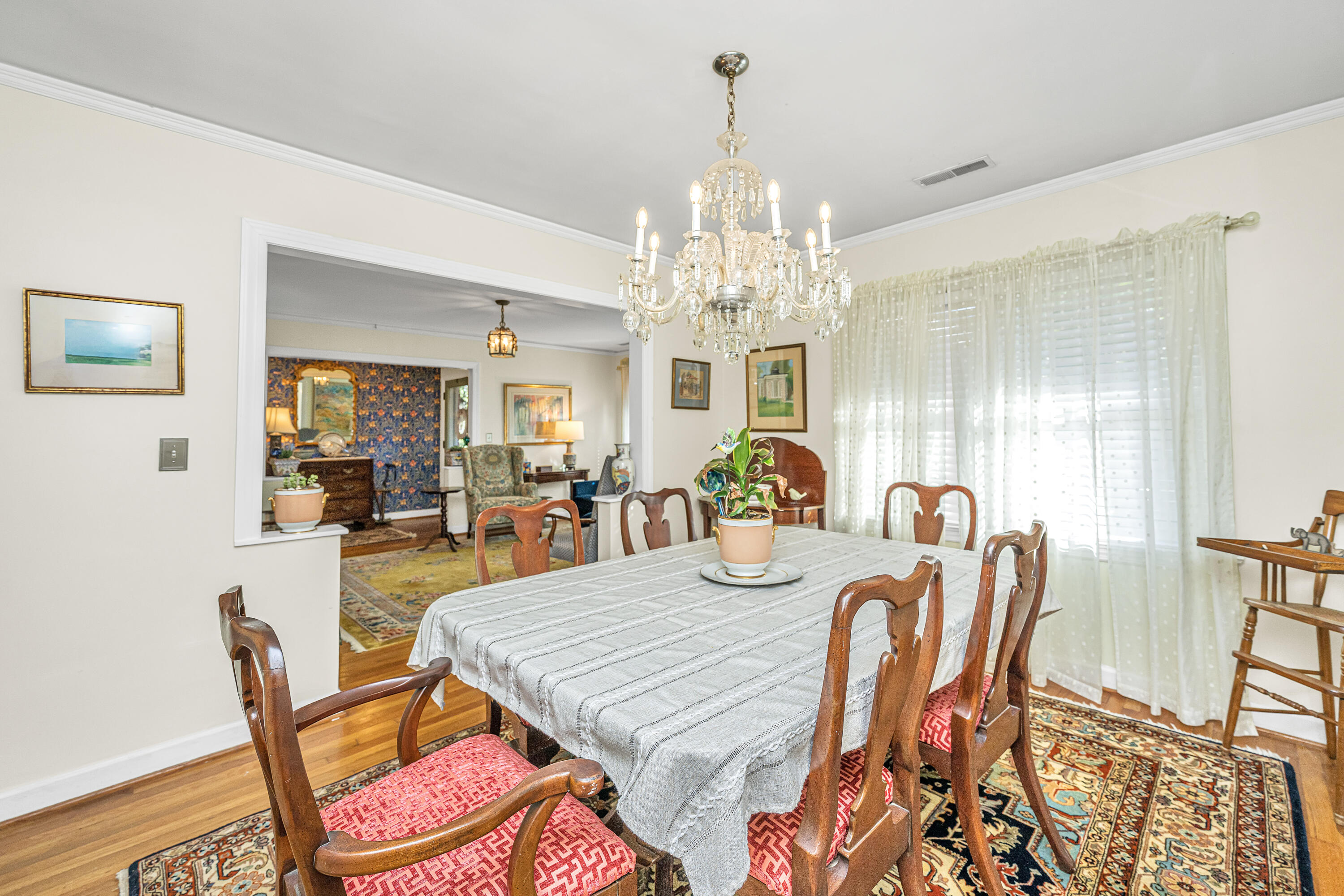 1240 Kensington Drive