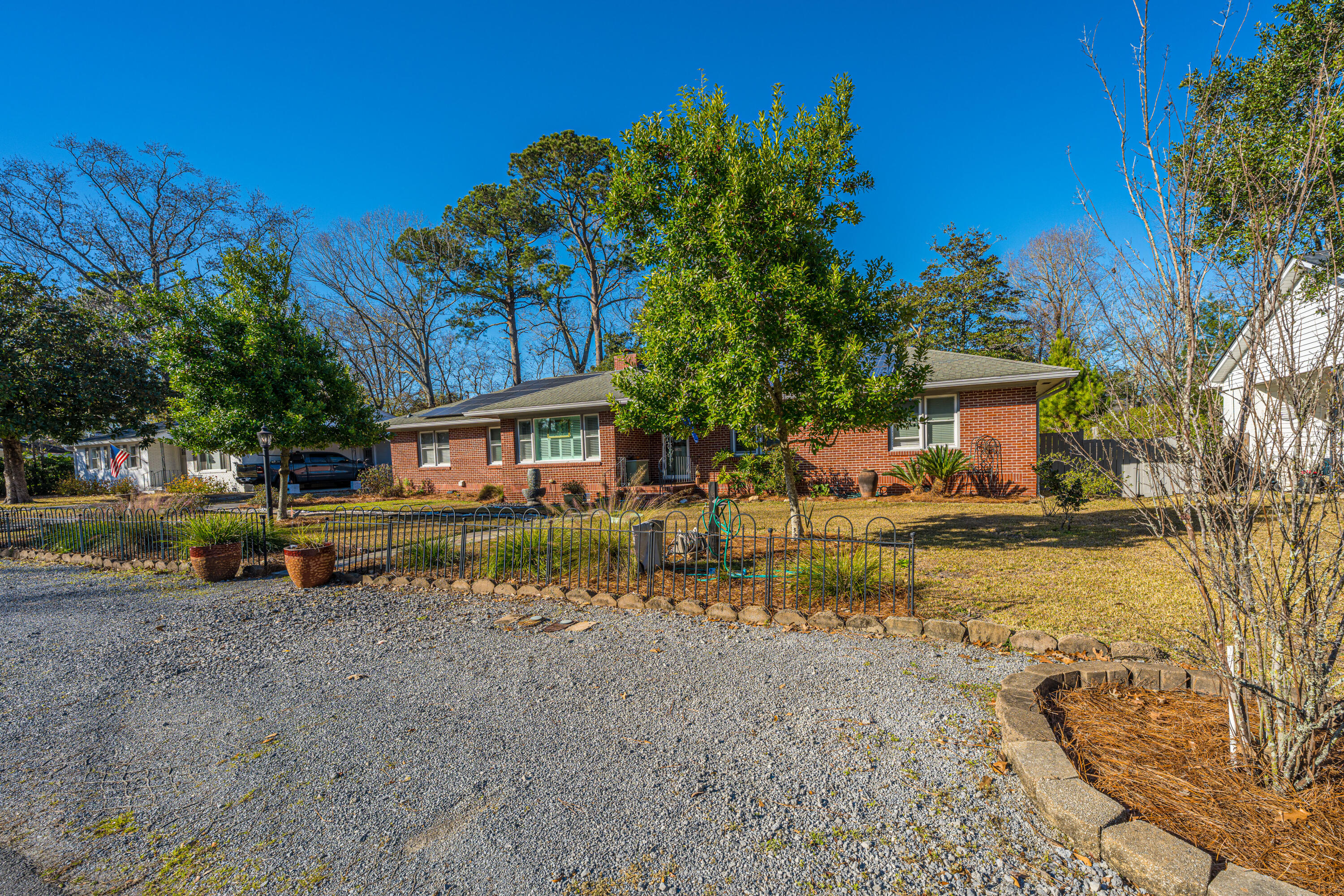 1240 Kensington Drive