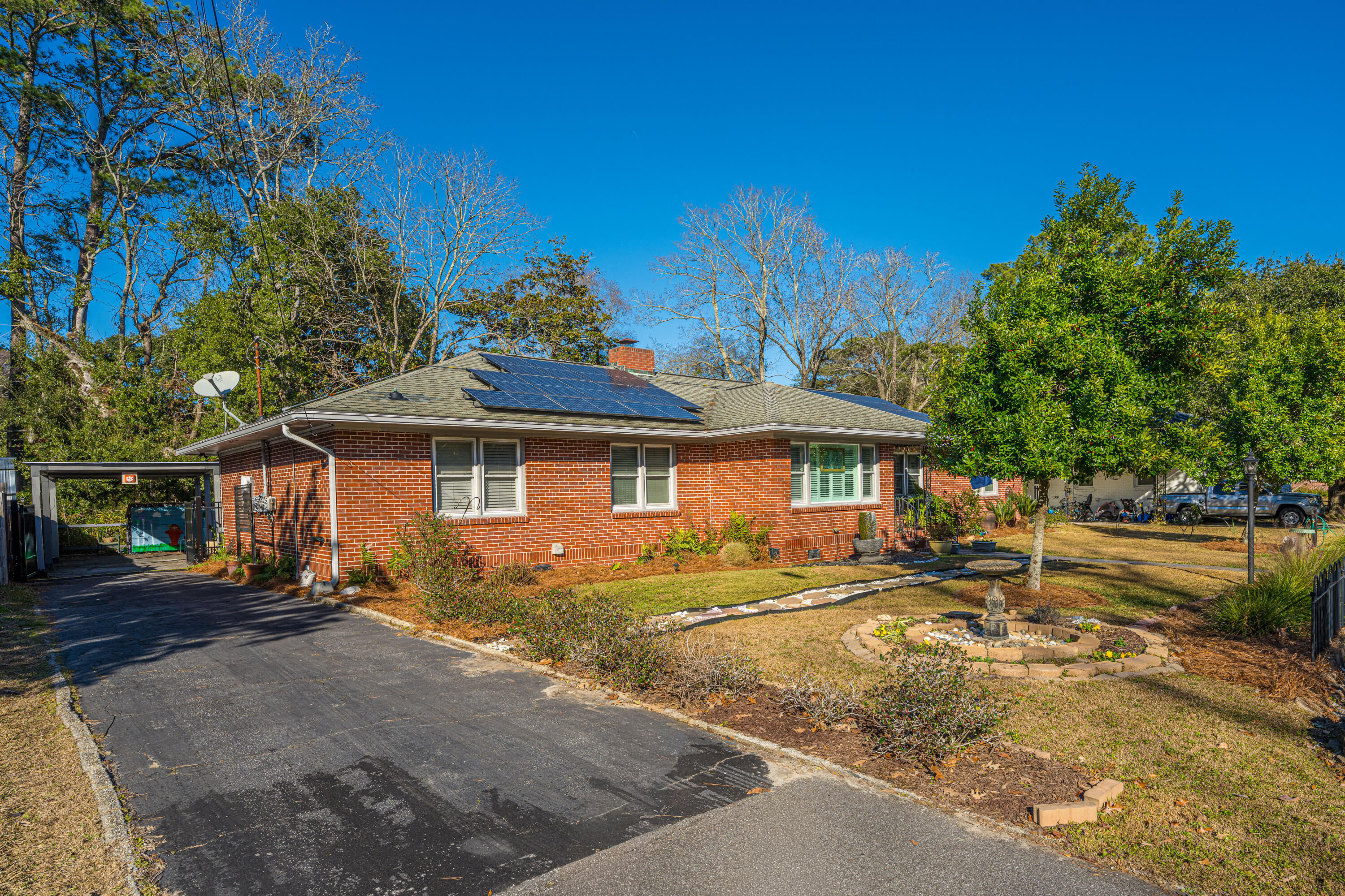 1240 Kensington Drive