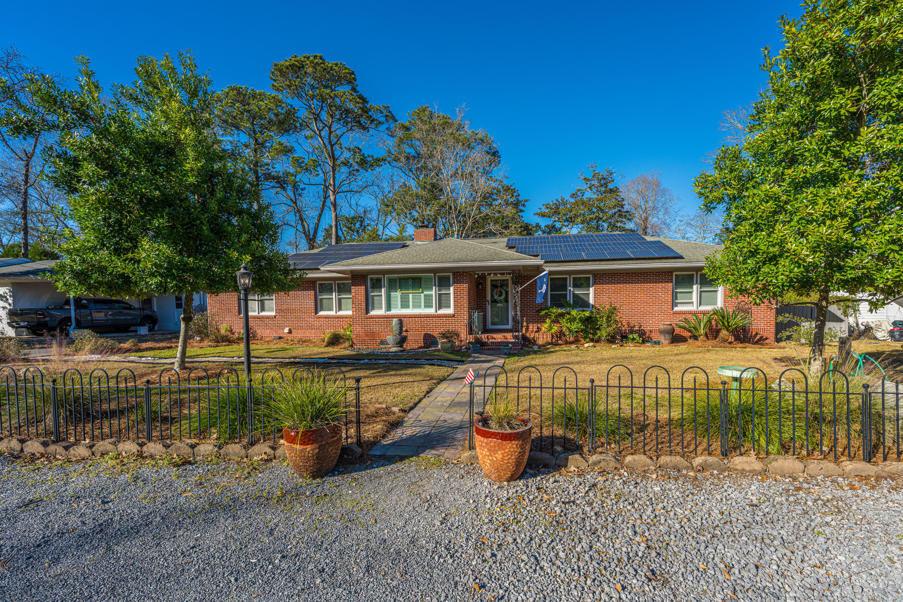 1240 Kensington Drive