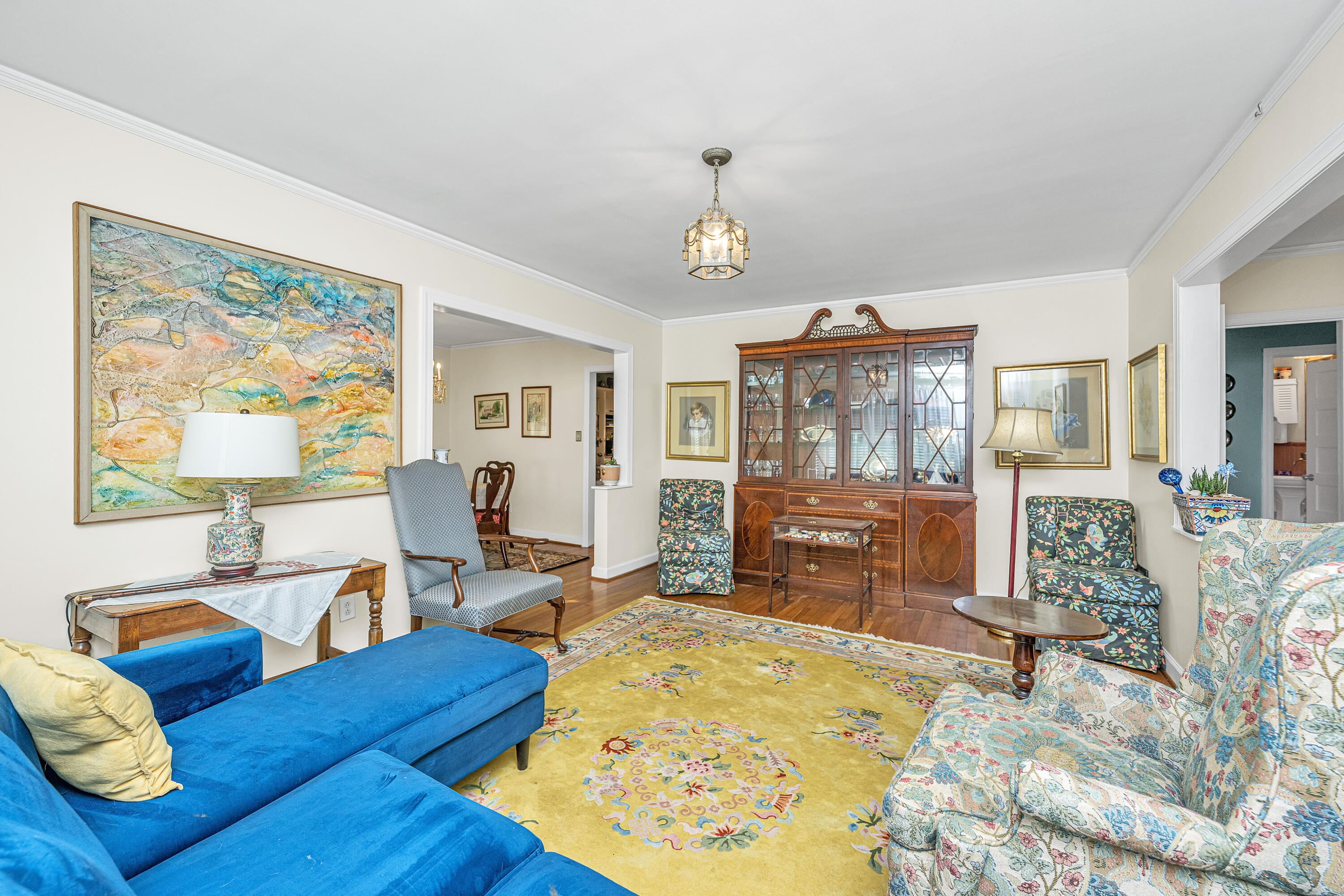 1240 Kensington Drive