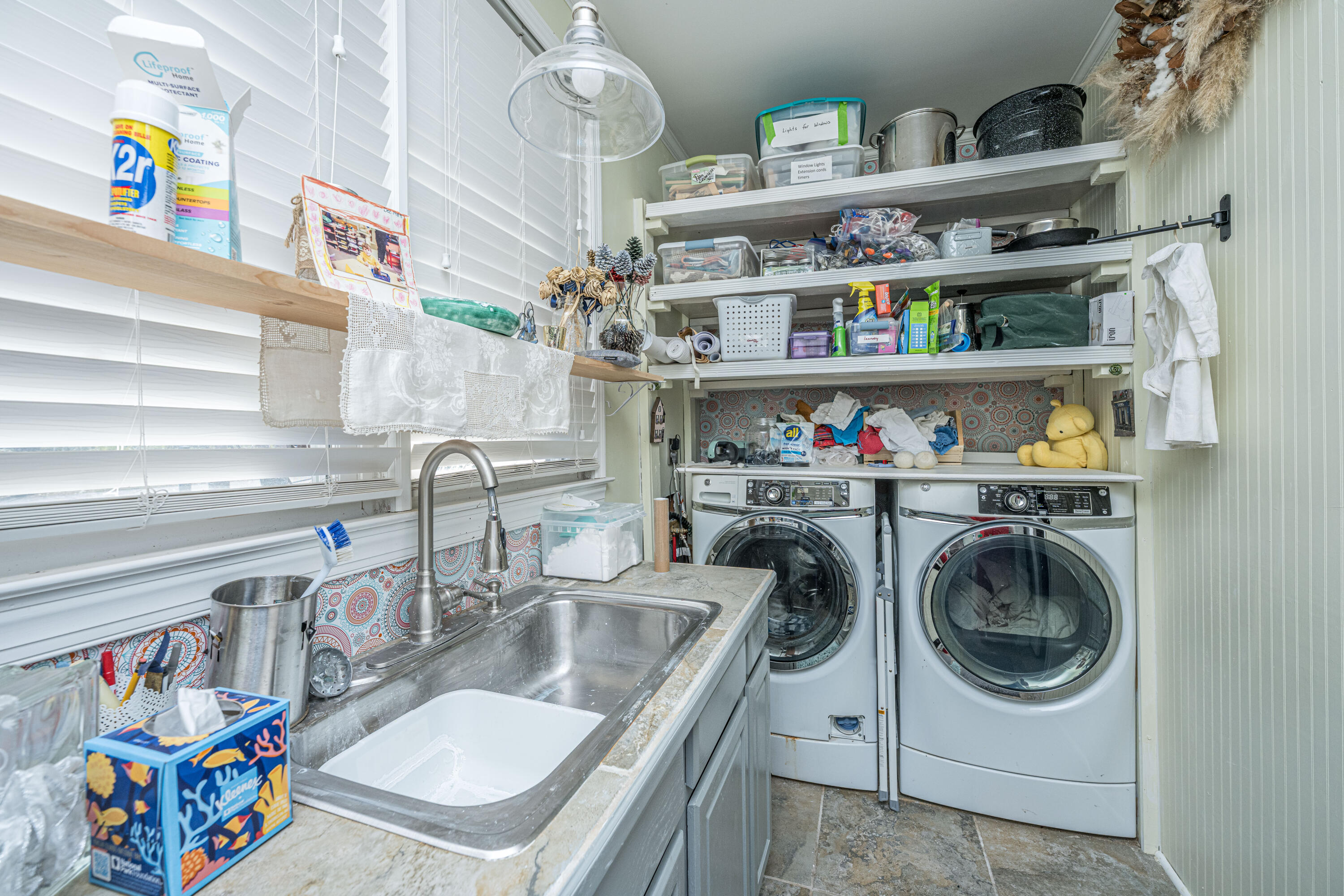 1240 Kensington Drive